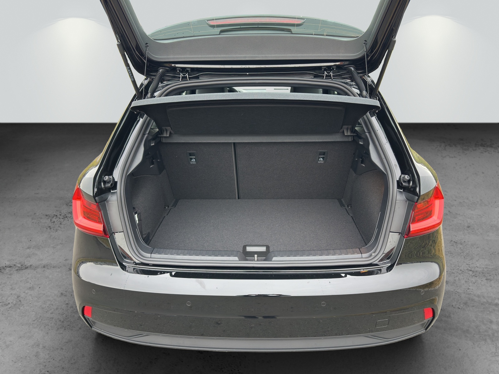 AUDI A1 Sportback 30 TFSI Attraction S-tronic-image-9