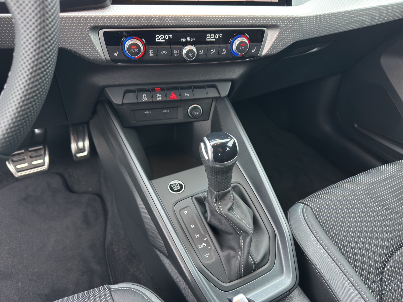 AUDI A1 Sportback 30 TFSI Attraction S-tronic-image-15