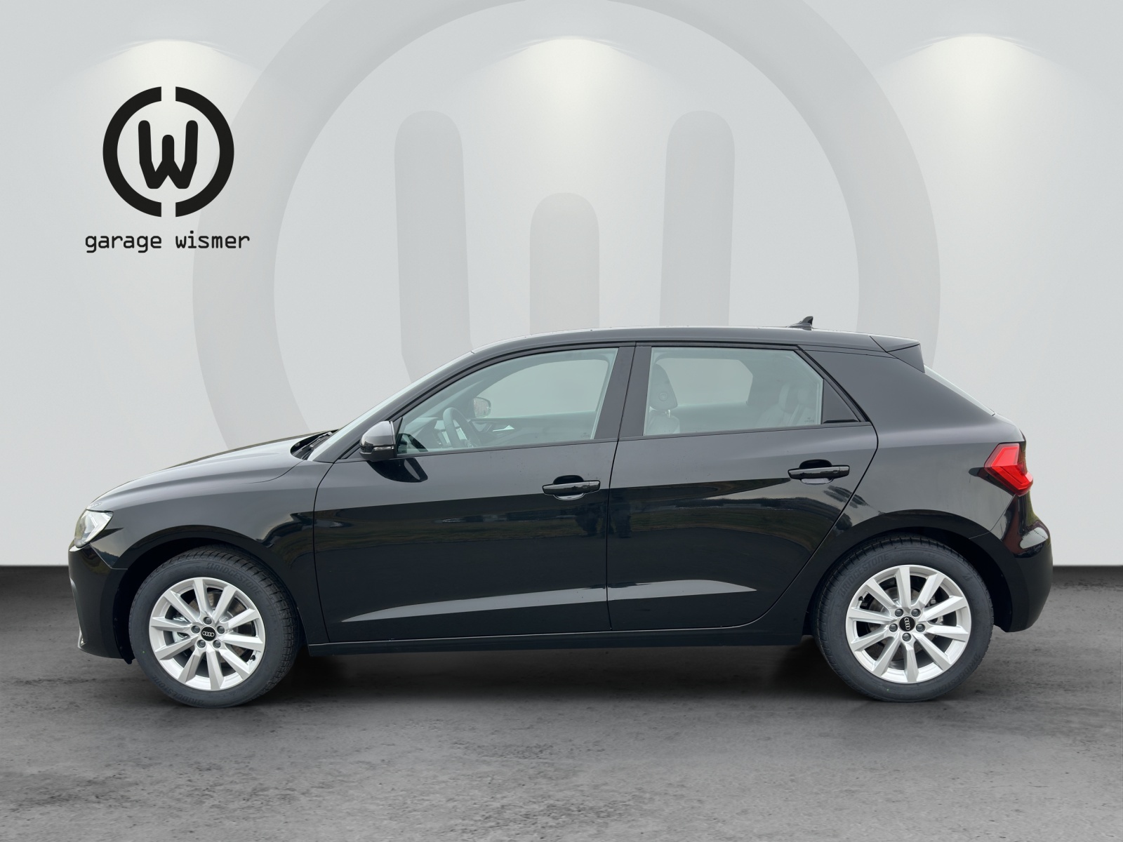 AUDI A1 Sportback 30 TFSI Attraction S-tronic-image-1