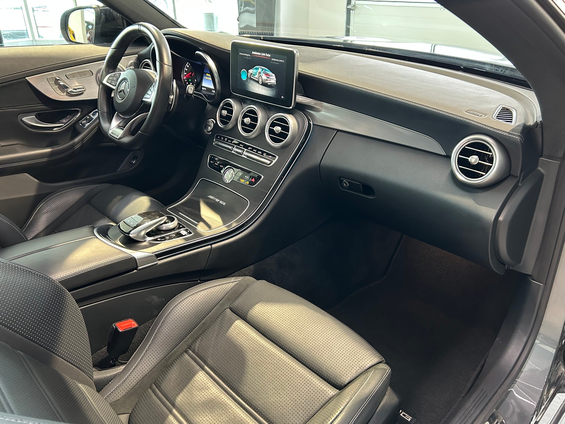 MERCEDES-BENZ C 63 AMG Speedshift-image-10