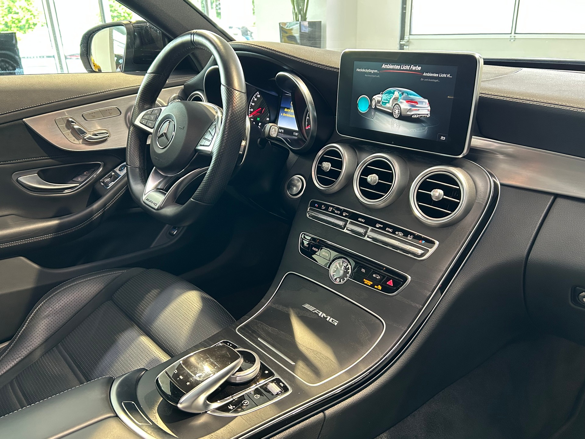 MERCEDES-BENZ C 63 AMG Speedshift-image-12