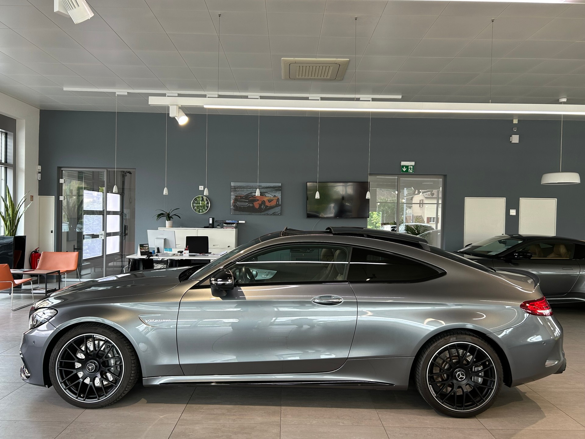 MERCEDES-BENZ C 63 AMG Speedshift-showroom-element-3