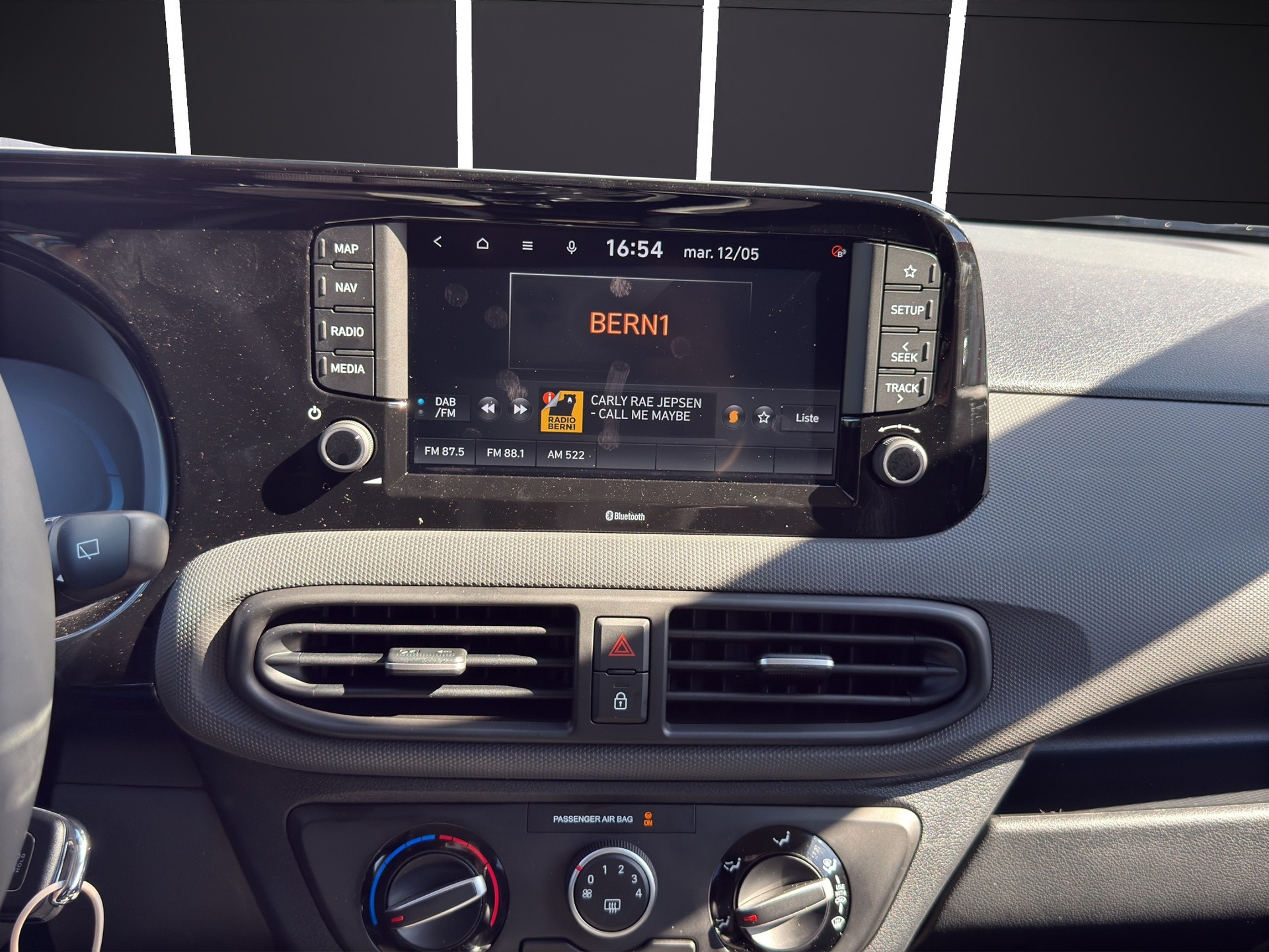 HYUNDAI i10 1.2 Amplia-image-10