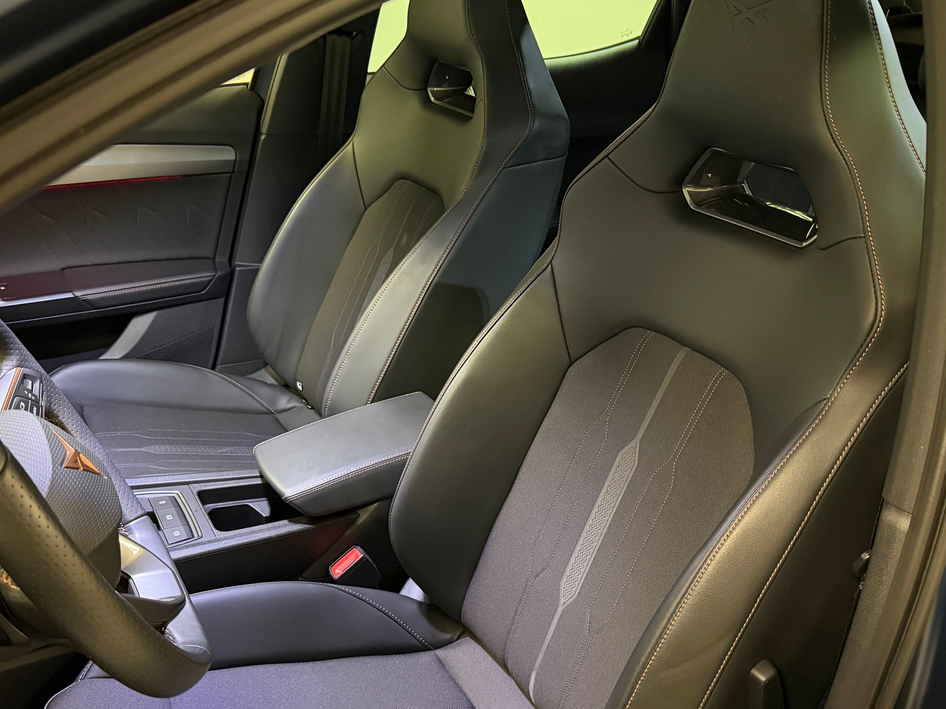 CUPRA Formentor 2.0TSI el Primero 4Drive DSG-image-14