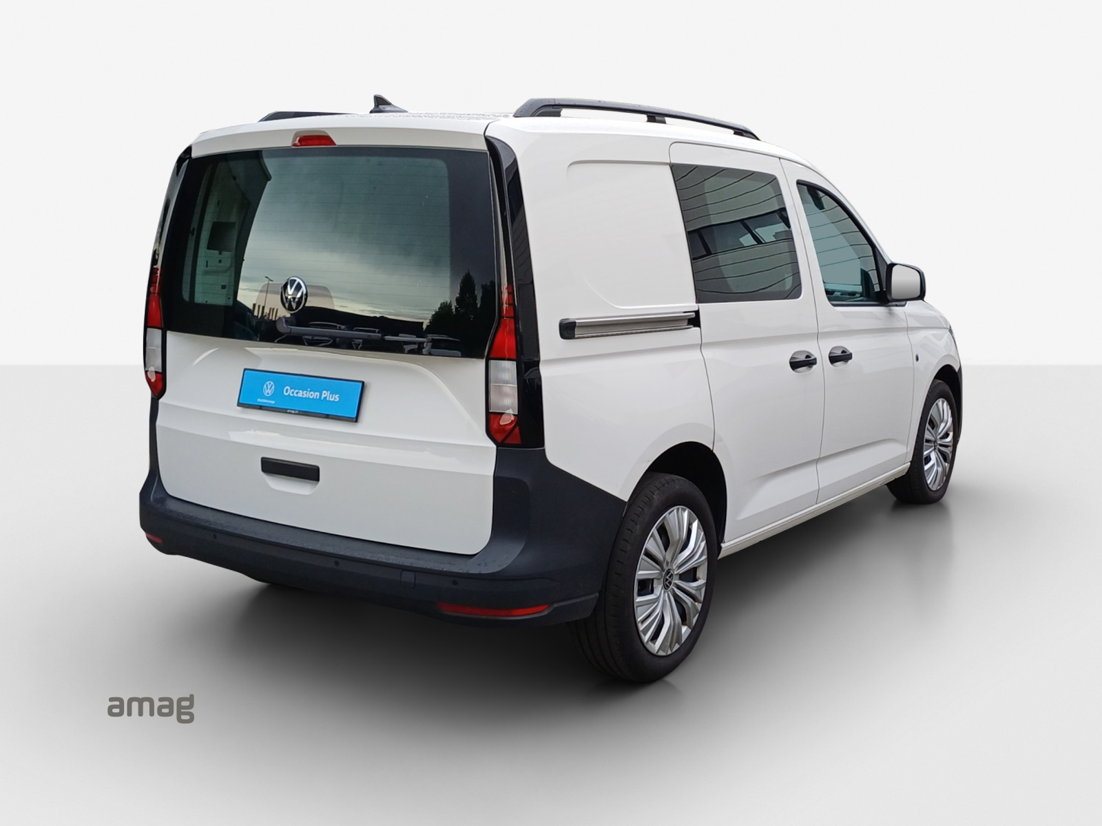 VW Caddy Cargo 2.0TDI 4Motion-image-4