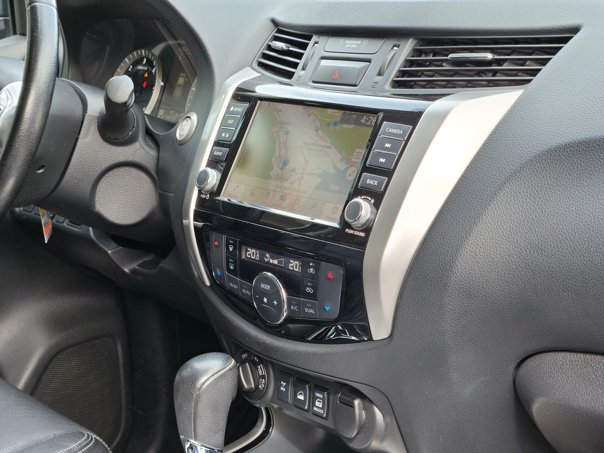 NISSAN 2.3 dCi Double Cab Tekna-image-11