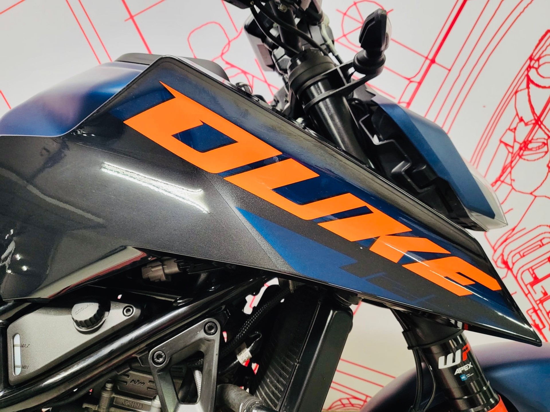 KTM 125 Duke-image-10