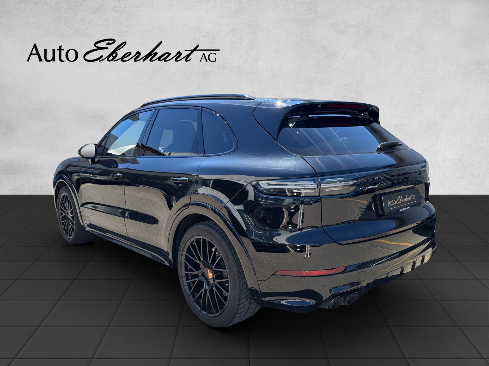 PORSCHE Cayenne GTS-showroom-element-1