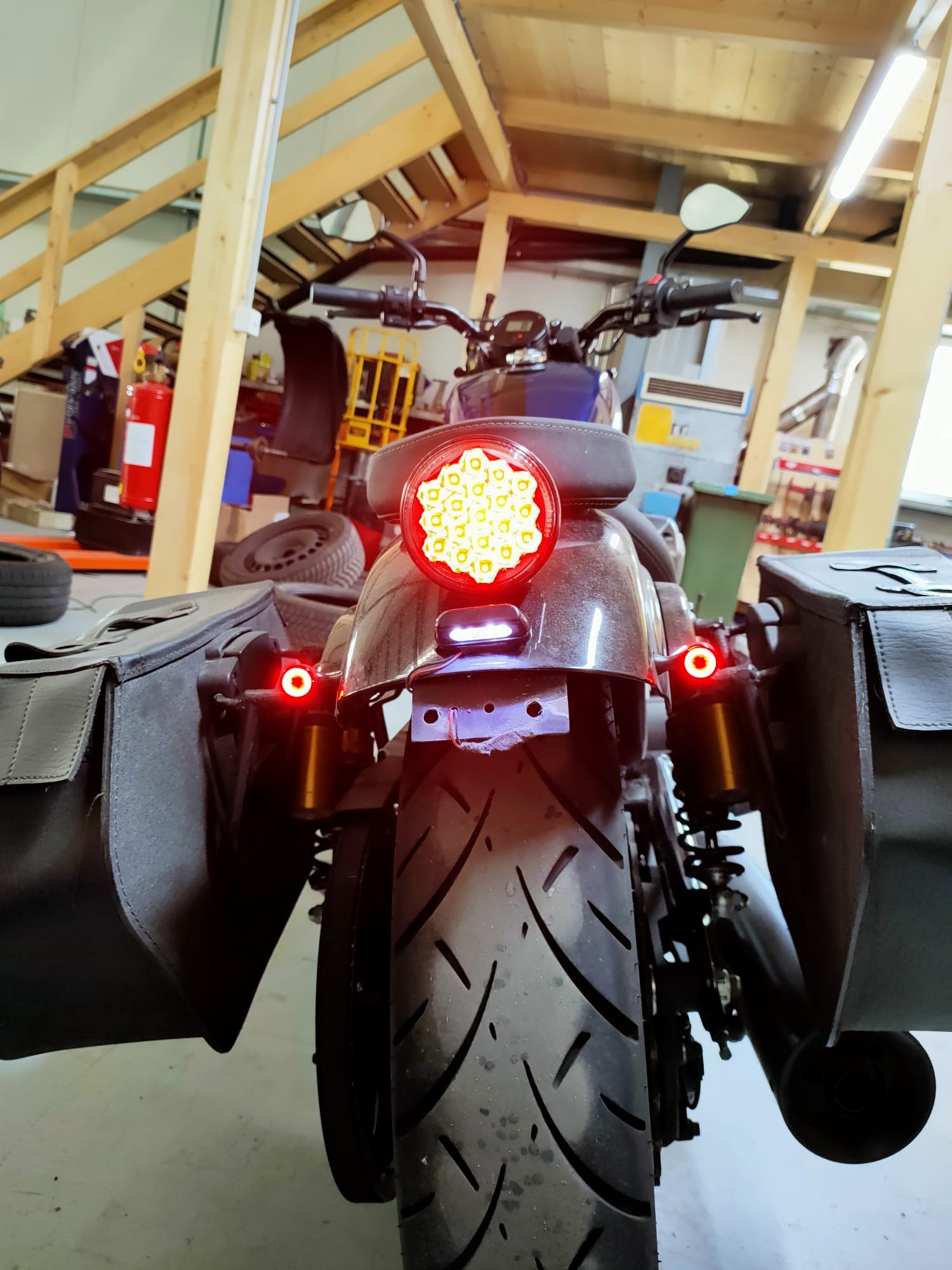 YAMAHA XV 950-image-7