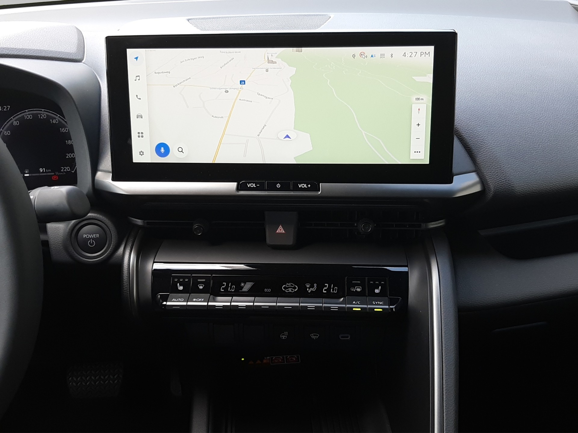TOYOTA C-HR 1.8 HEV Swiss Edition-image-13