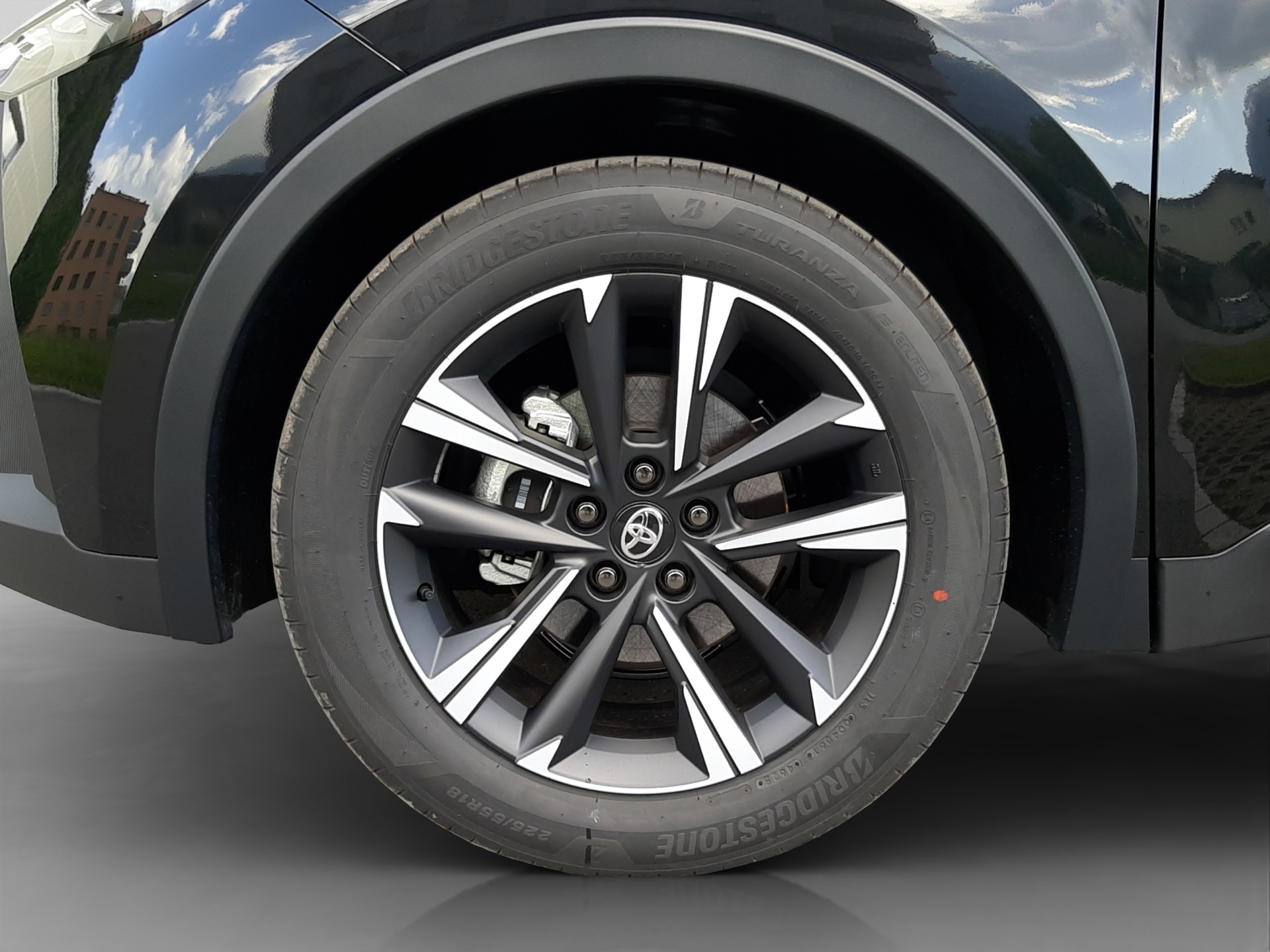 TOYOTA C-HR 1.8 HEV Swiss Edition-image-14