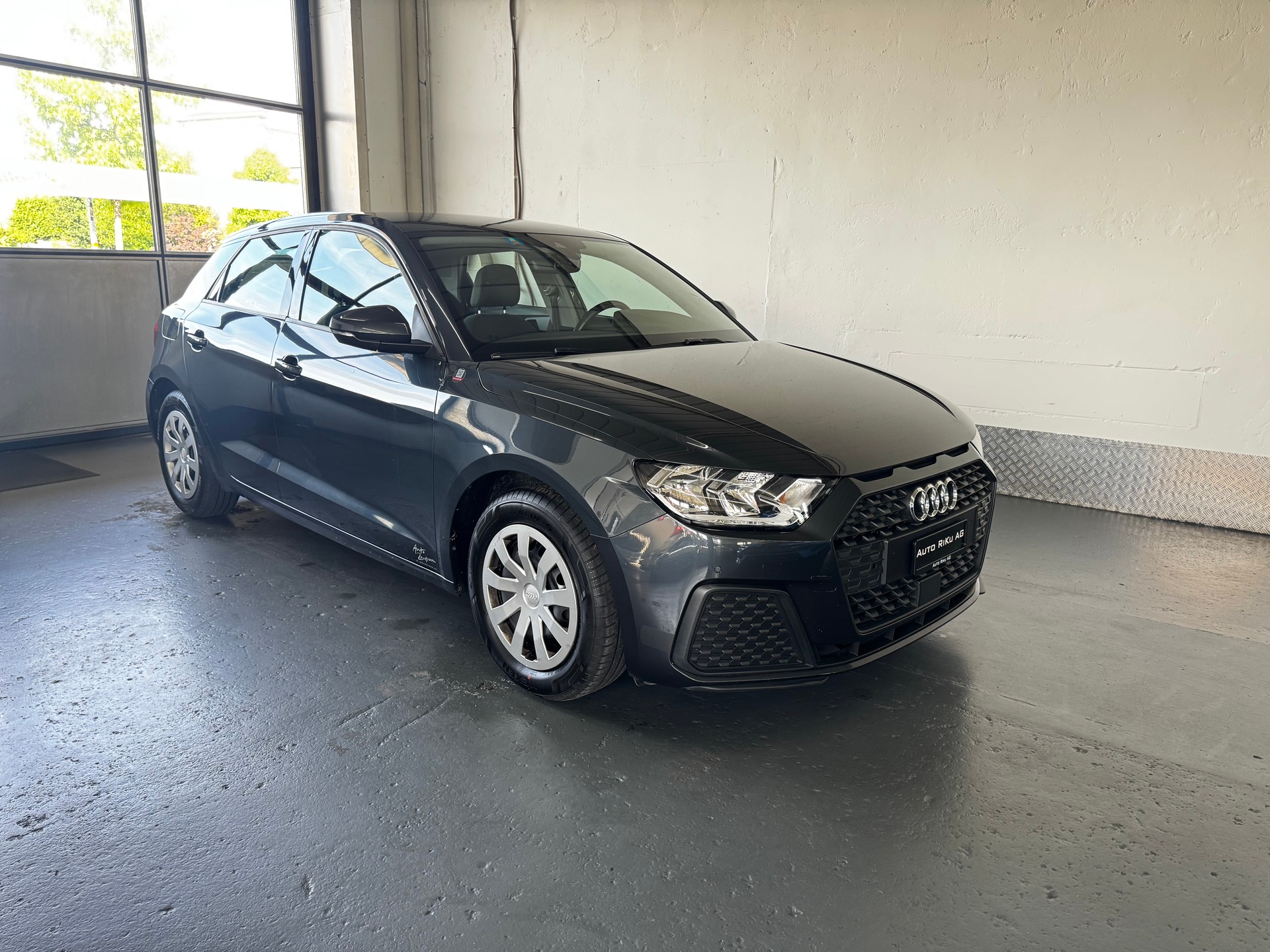 AUDI A1 Sportback 25 TFSI-showroom-element-1
