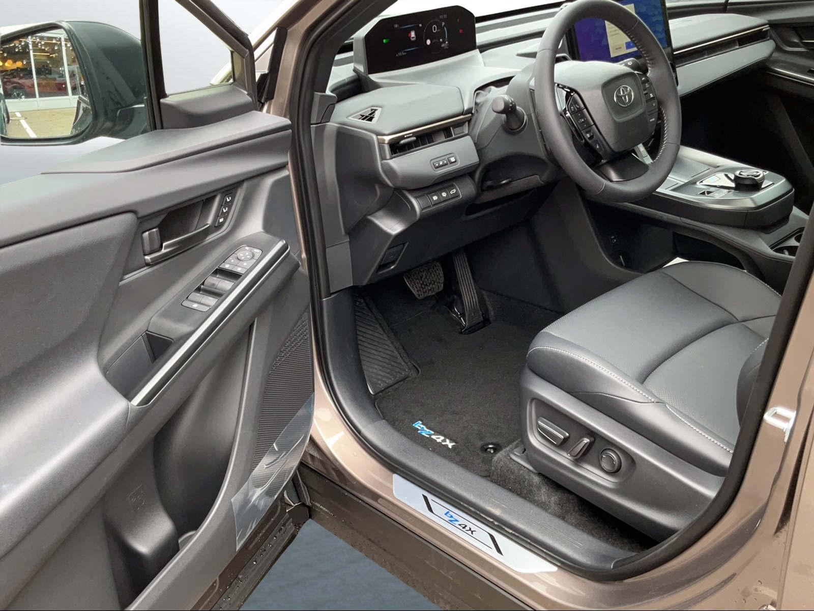 TOYOTA bZ4X Touring Premium AWD-image-4