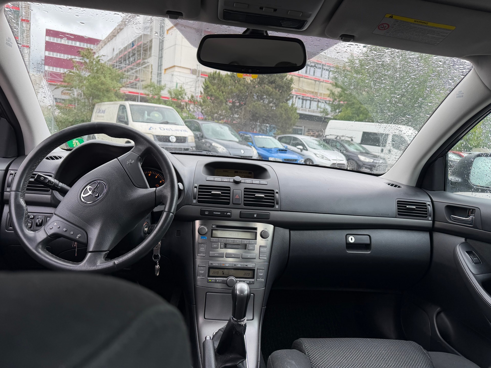 TOYOTA Avensis 2.0 D4 VVT-i Linea Sol Sedan-image-9