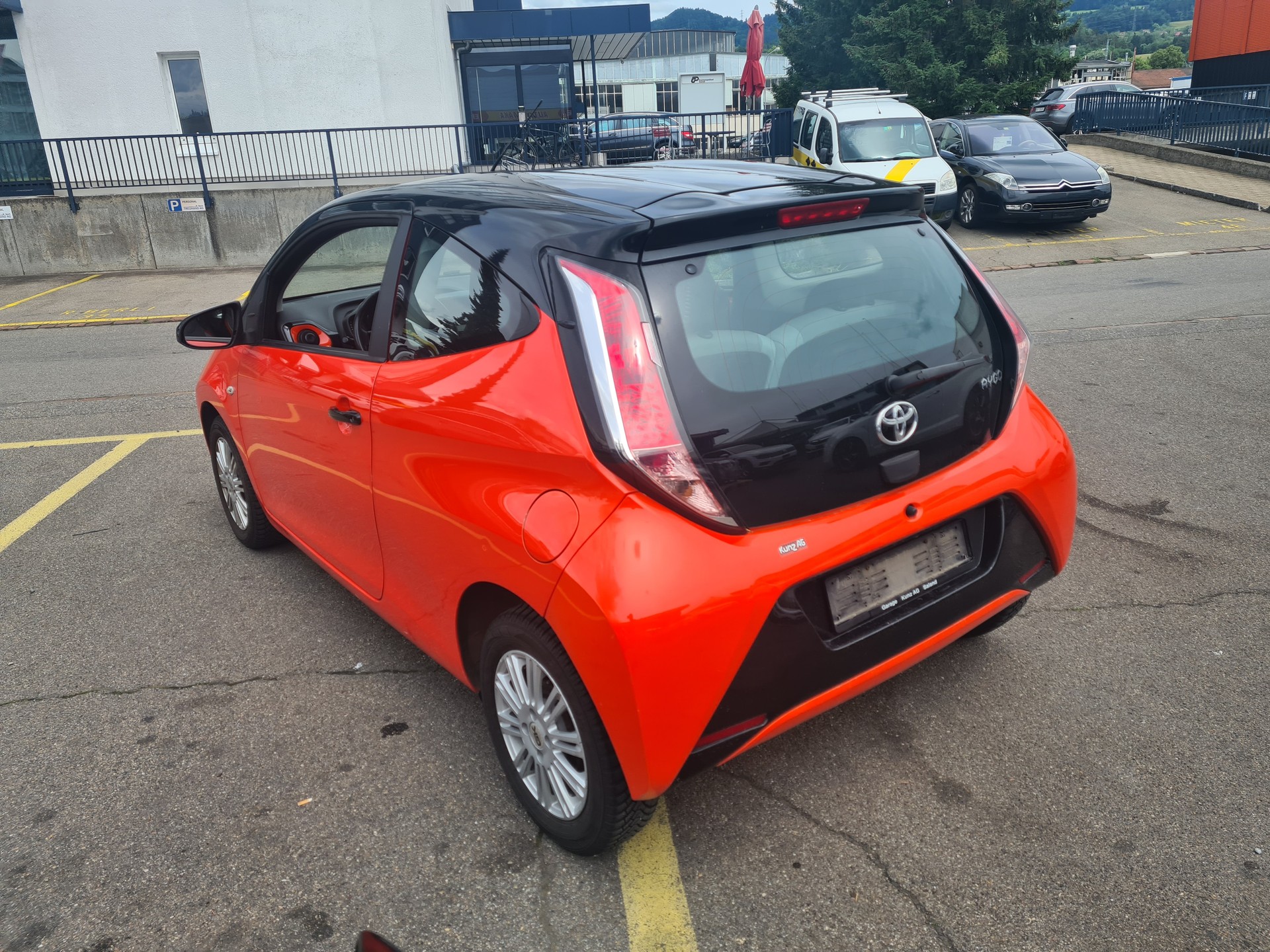 TOYOTA Aygo 1.0 VVT-i Terra-image-4