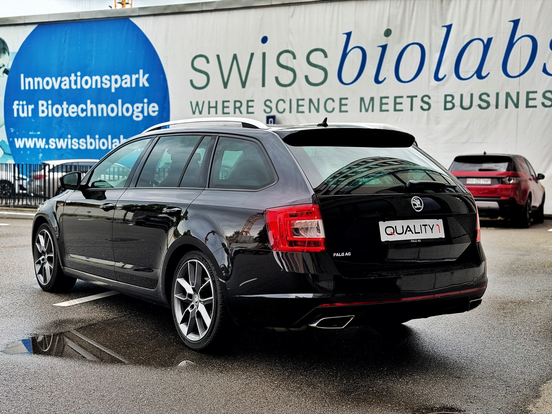 SKODA Octavia Combi 2.0 TDI RS DSG-showroom-element-2