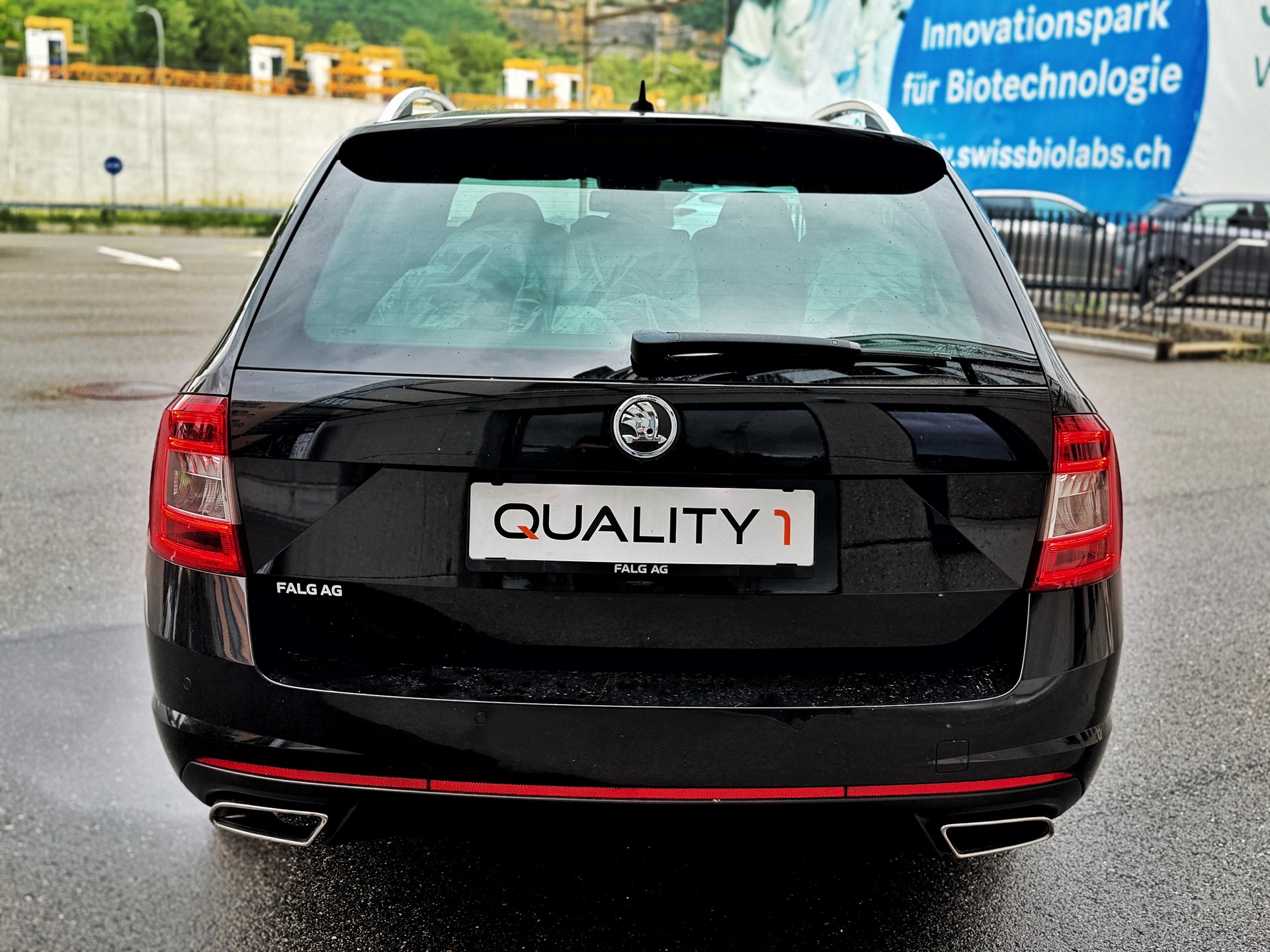 SKODA Octavia Combi 2.0 TDI RS DSG-showroom-element-3
