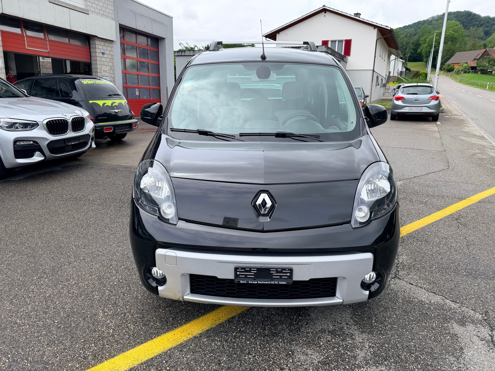 RENAULT Kangoo 1.6 16V Happy Family-image-1