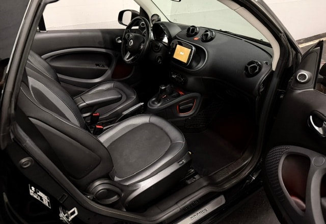 SMART fortwo Brabus 110 twinmatic-image-16