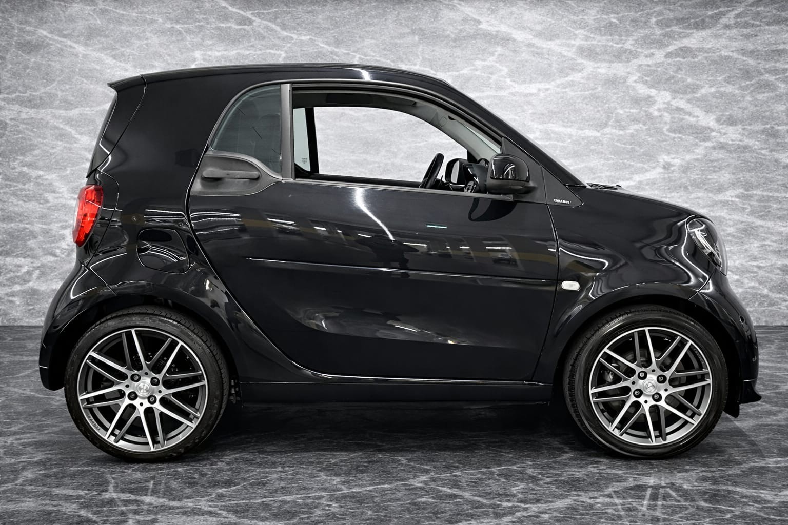 SMART fortwo Brabus 110 twinmatic-image-4
