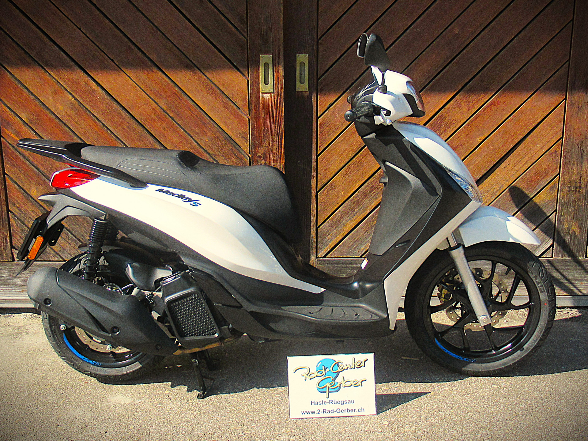 PIAGGIO Medley 125 Sport-image-1