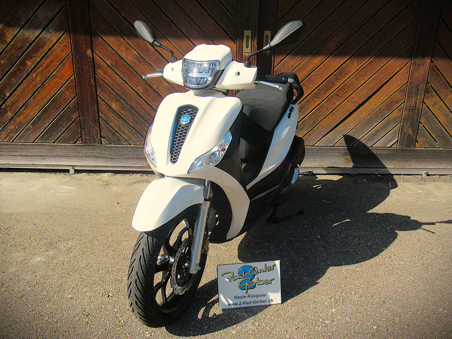 PIAGGIO Medley 125 Sport-image-0