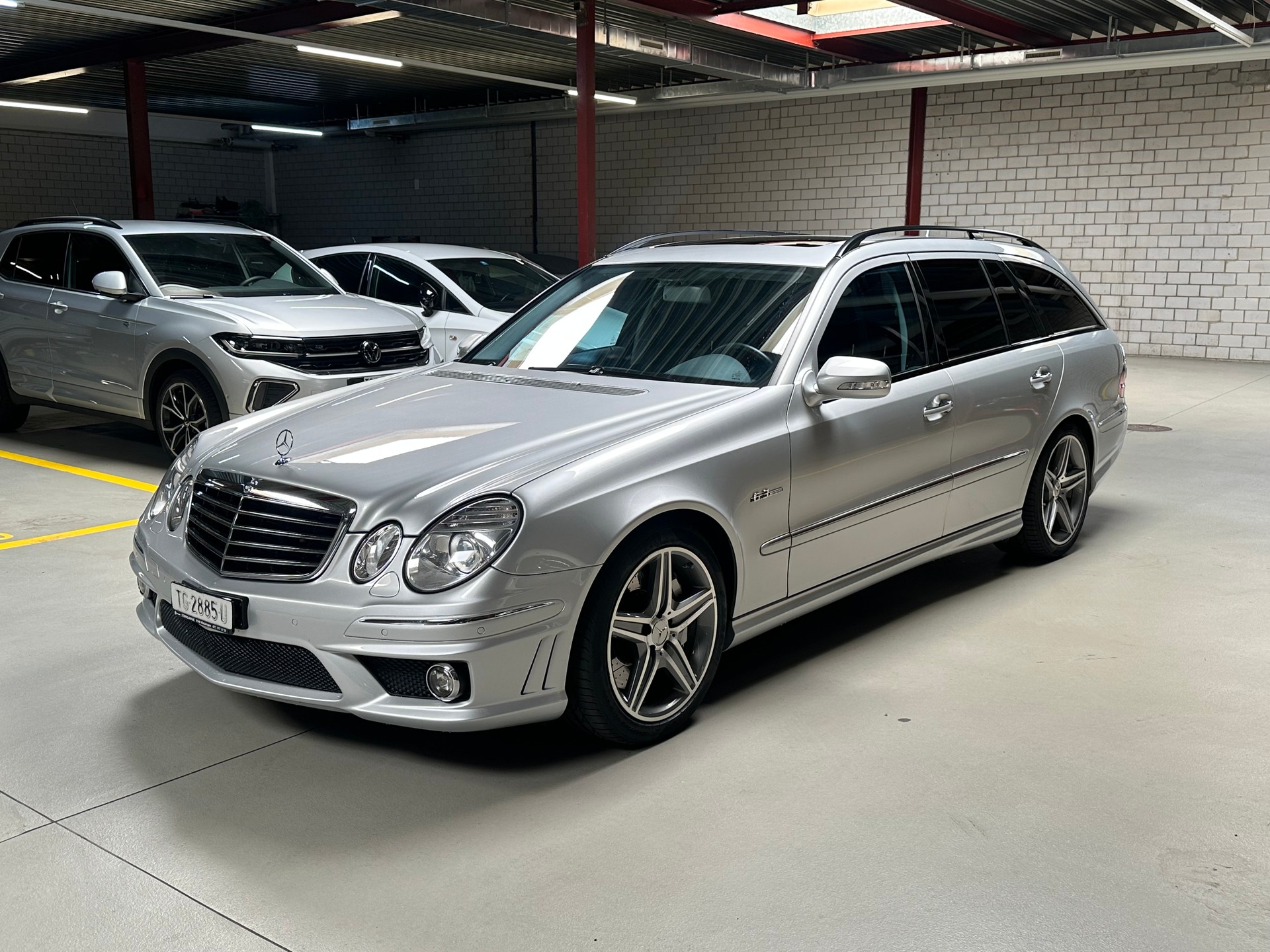 MERCEDES-BENZ E 63 AMG Avantgarde 7G-Tronic