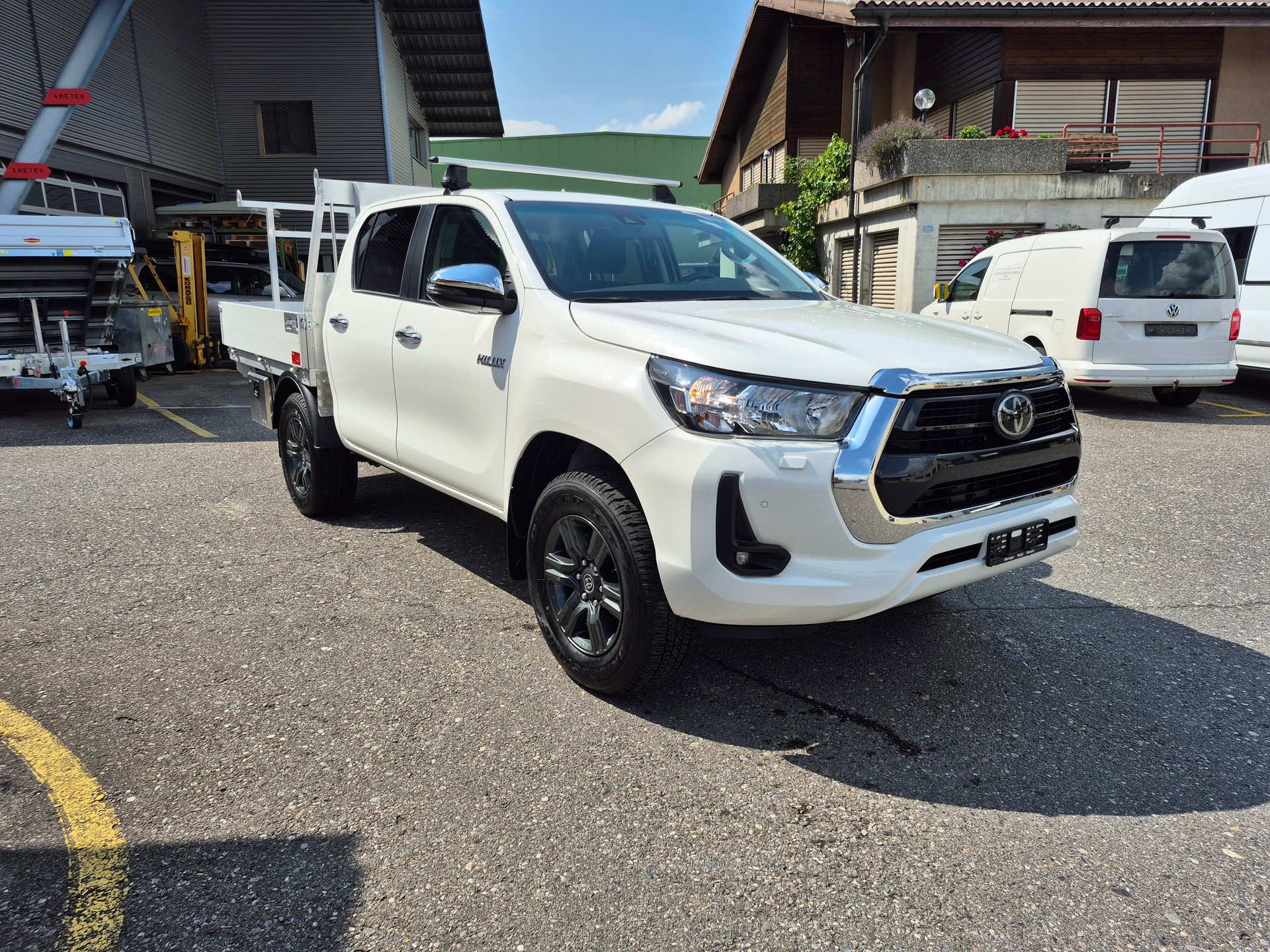 TOYOTA Hilux 2.4d Style Double Cab 4x4 A-showroom-element-2