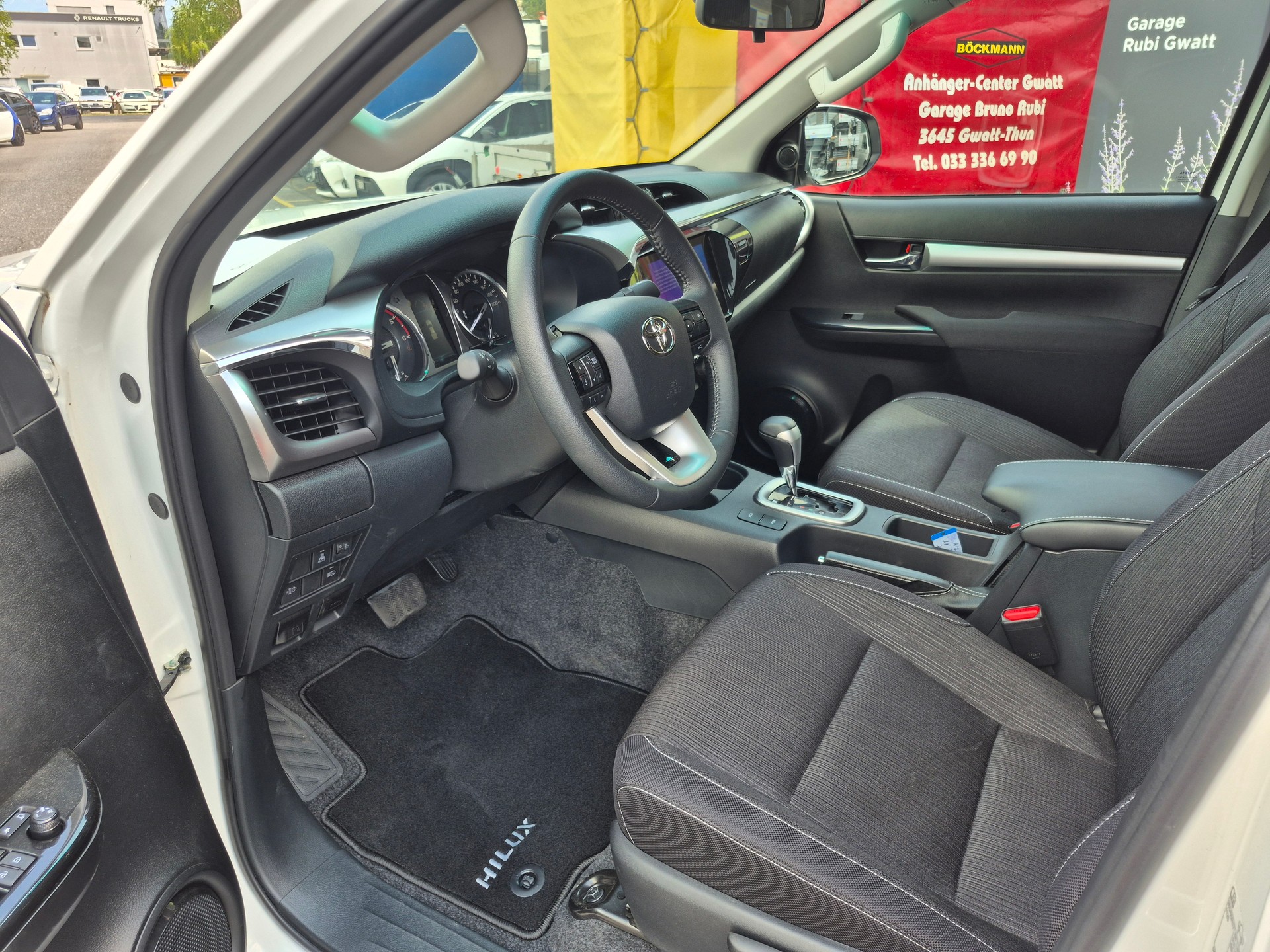 TOYOTA Hilux 2.4d Style Double Cab 4x4 A-image-17