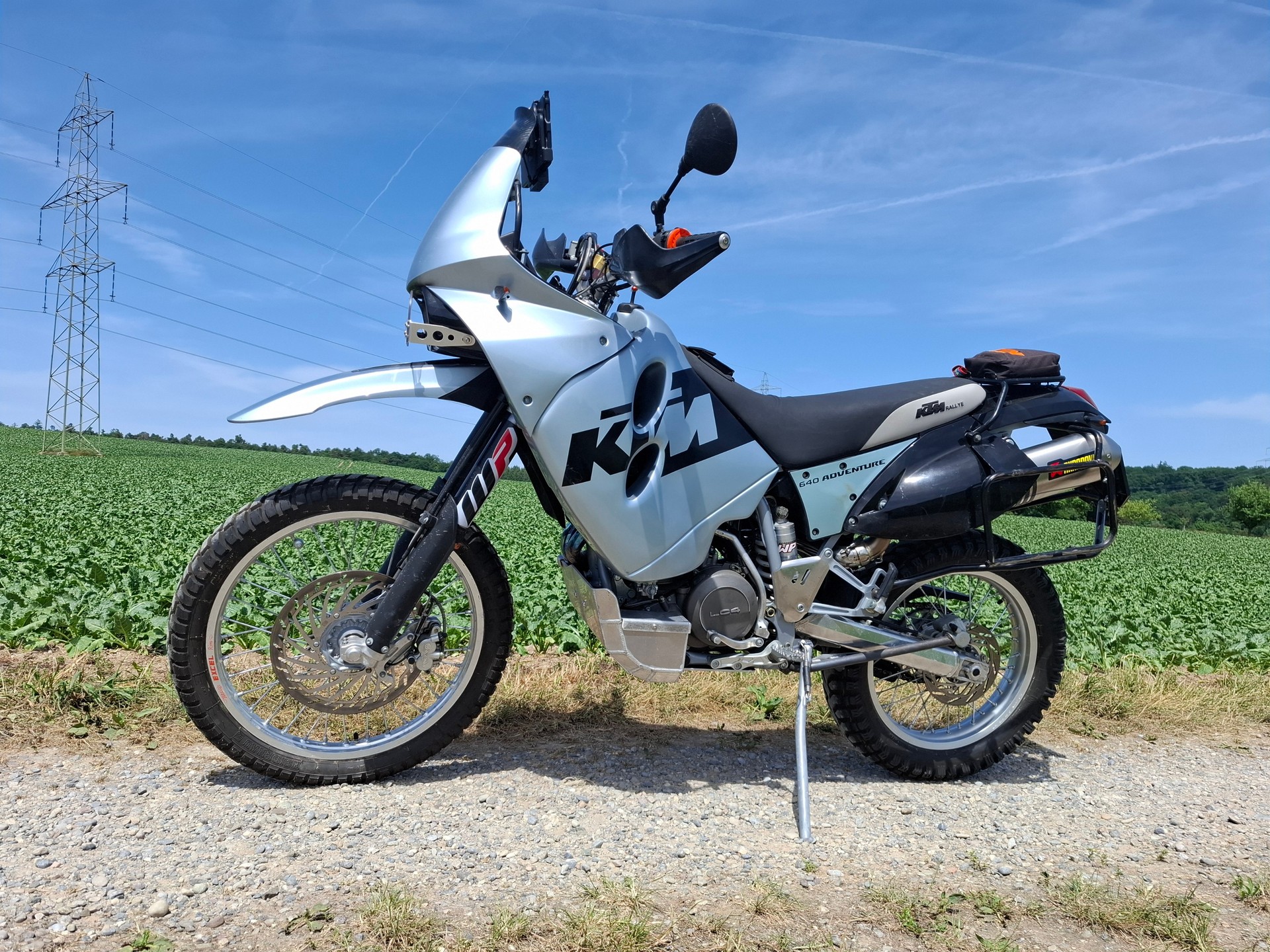 KTM 640 LC4-E Adventure R (25kW)-image-5