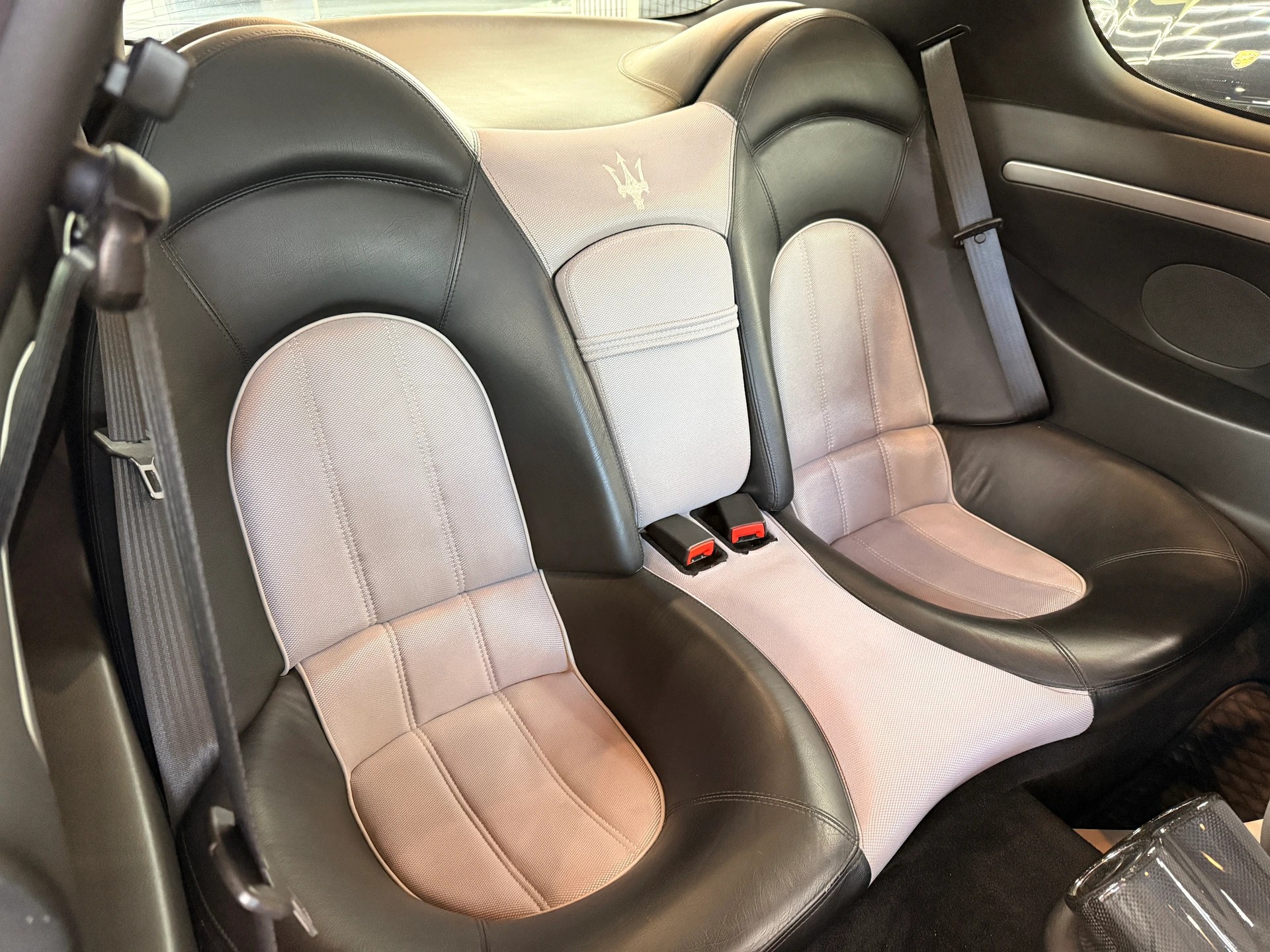 MASERATI Coupé GranSport-image-15