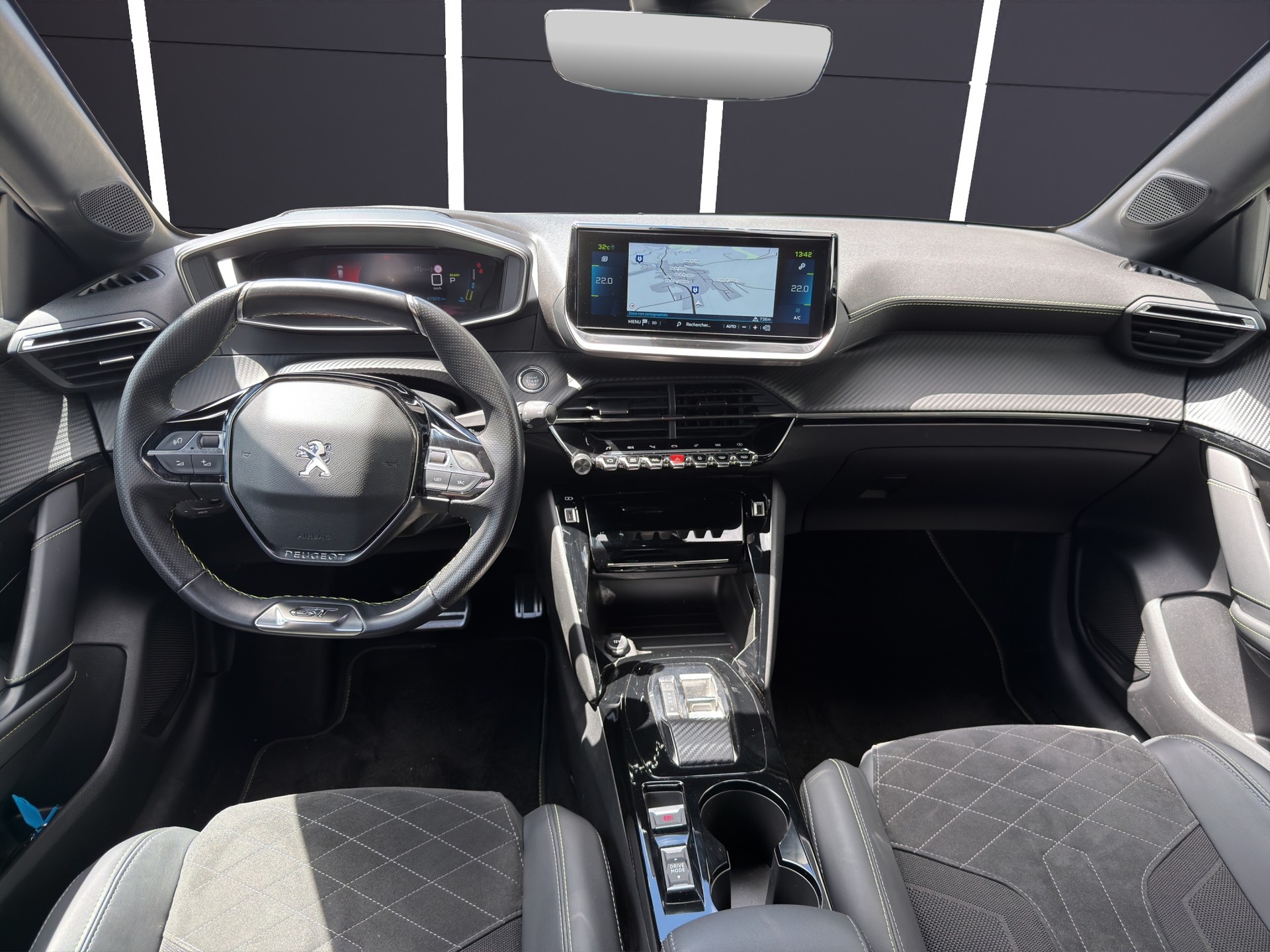 PEUGEOT 208 Elektrik GT Pack-image-7