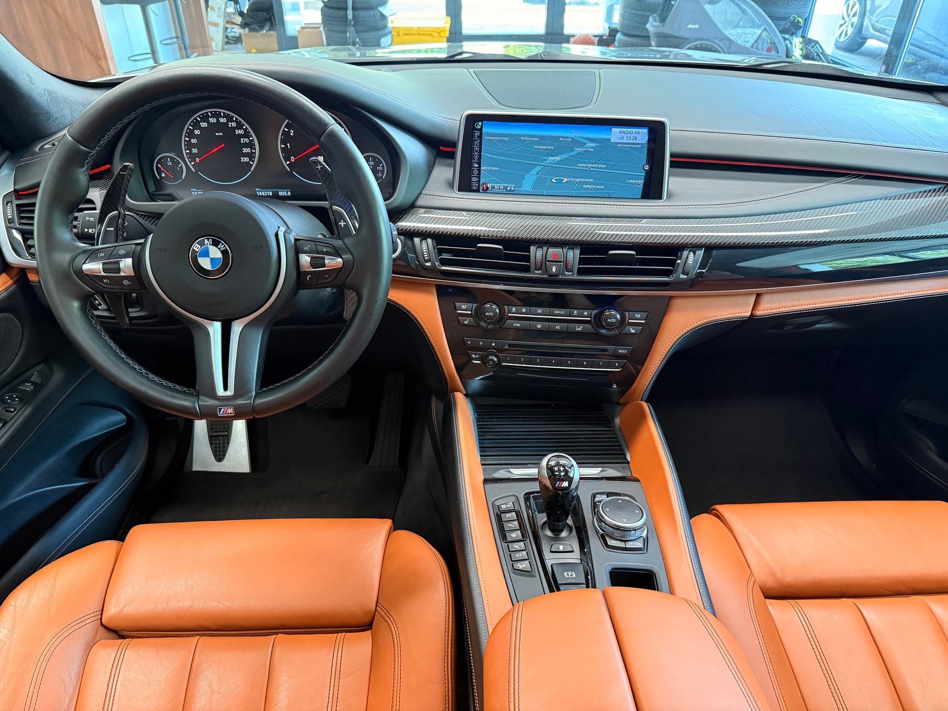 BMW X5 M-image-7