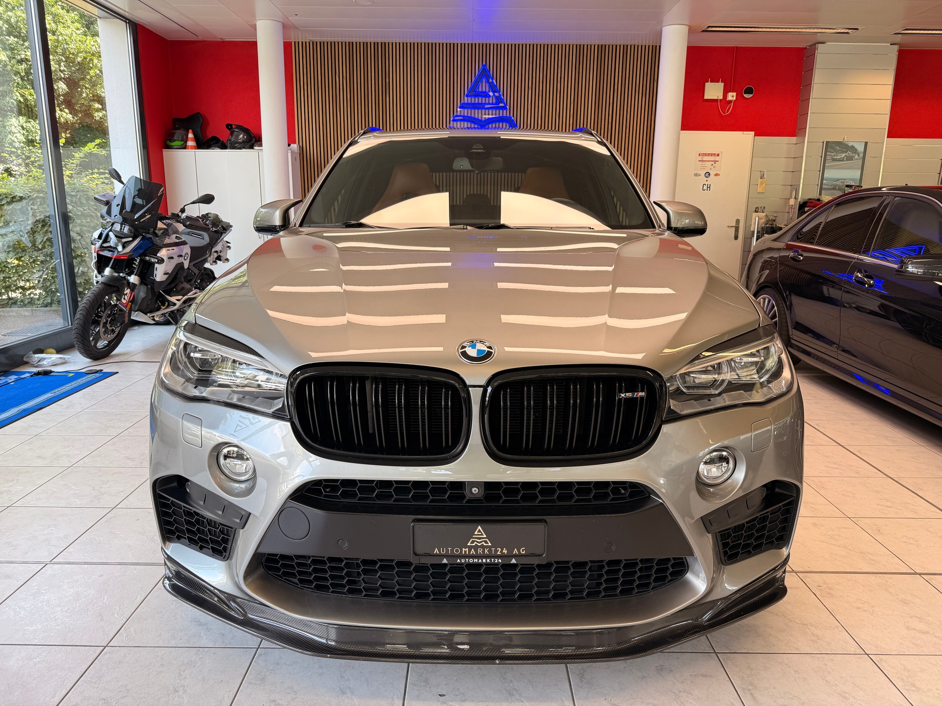 BMW X5 M-image-1