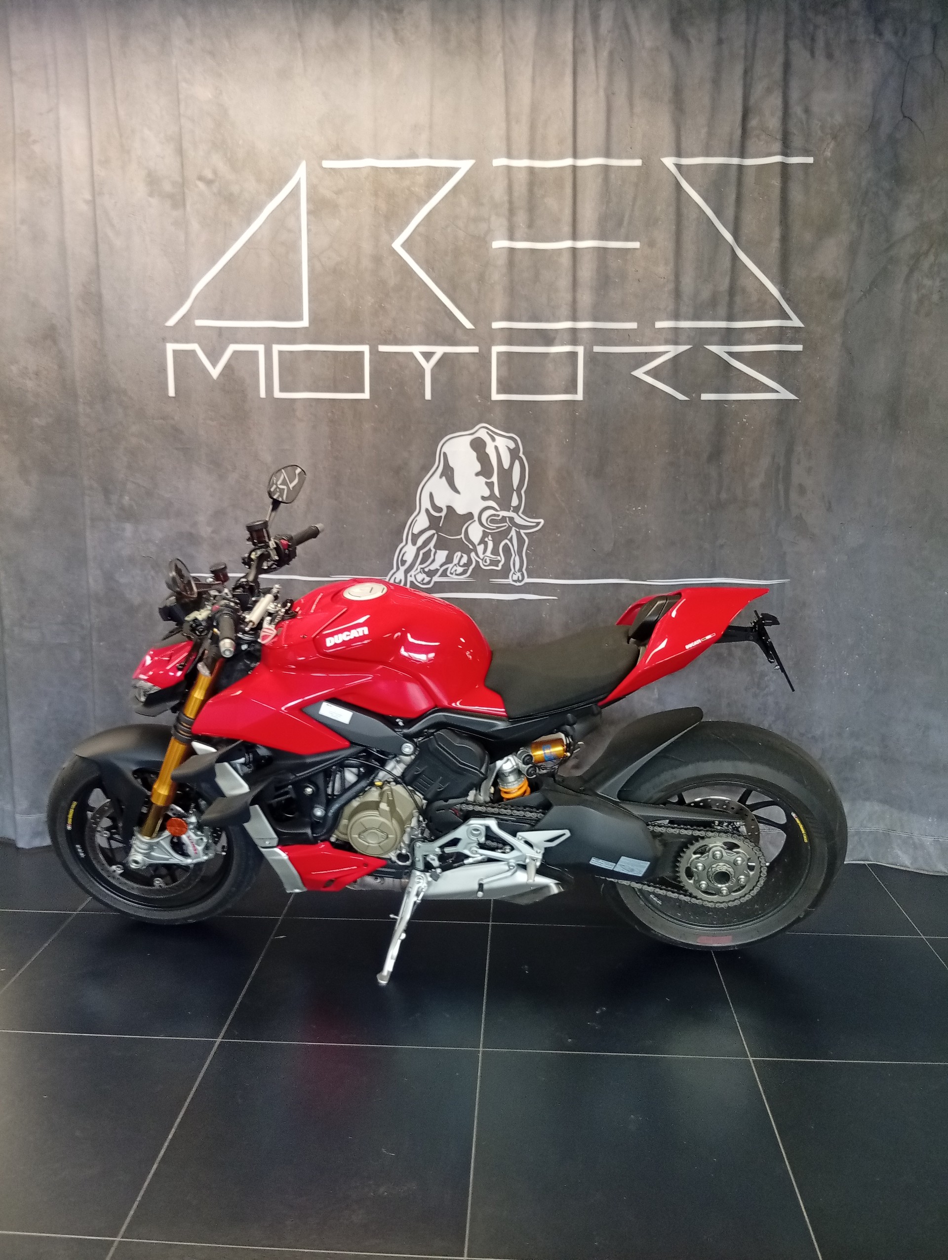 DUCATI Streetfighter V4 S-image-4
