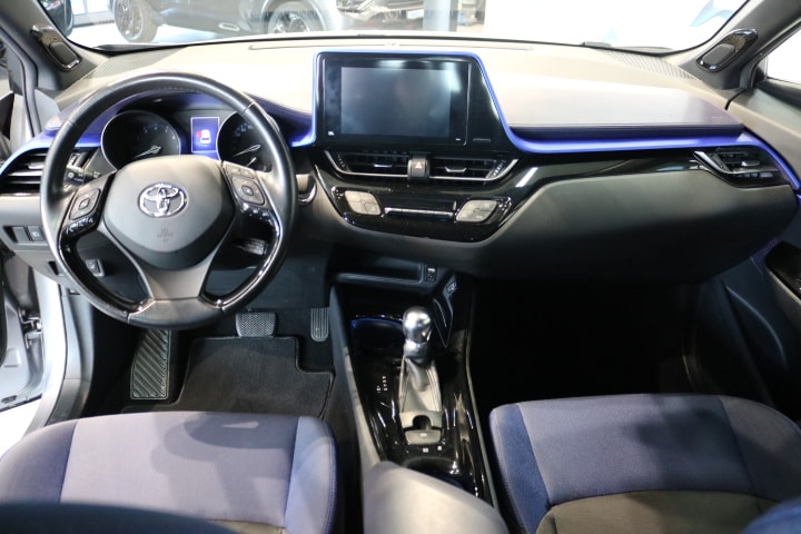 TOYOTA C-HR 1.2 Turbo Style 4WD Multidrive S-showroom-element-1