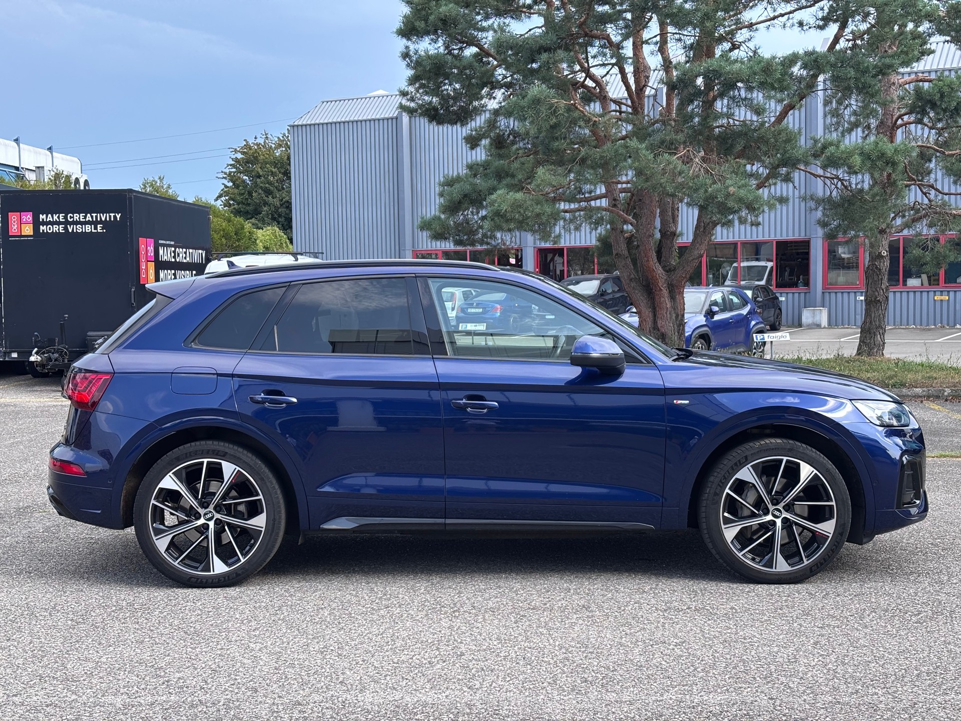 AUDI Q5 55 TFSI e PHEV S line quattro S-tronic-showroom-element-2