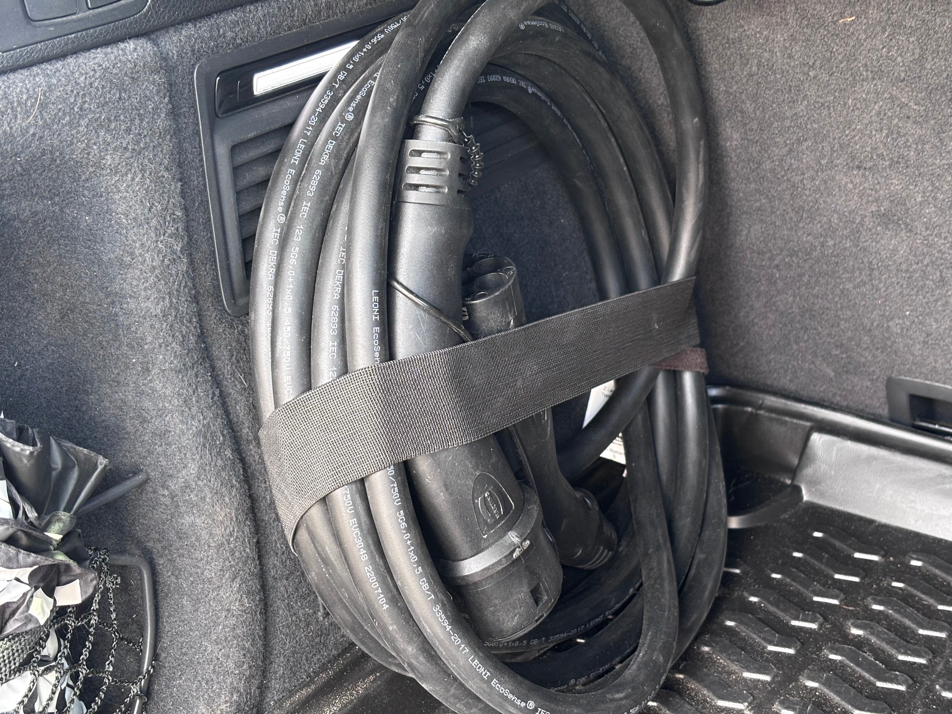 AUDI Q5 55 TFSI e PHEV S line quattro S-tronic-image-23