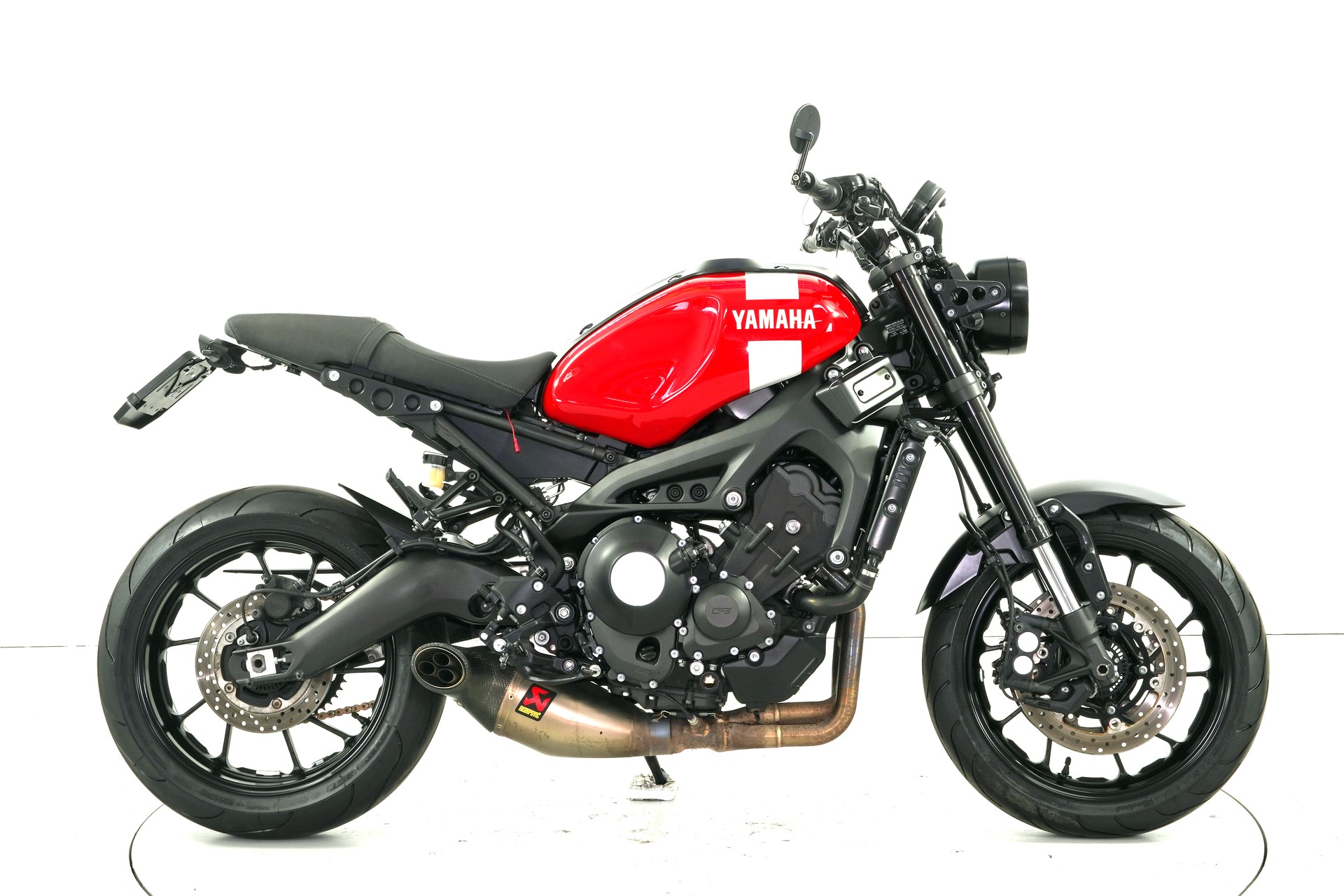 YAMAHA XSR 900-image-3