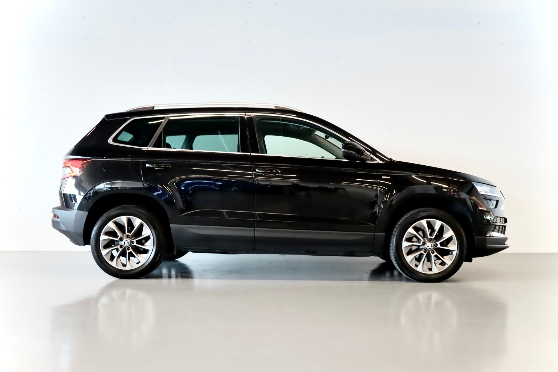 SKODA KAROQ 1.5 TSI ACT AMBITION DSG | CH-FZG | 150 PS | BENZIN | AUTOMAT | FRISCH AB MFK-showroom-element-3