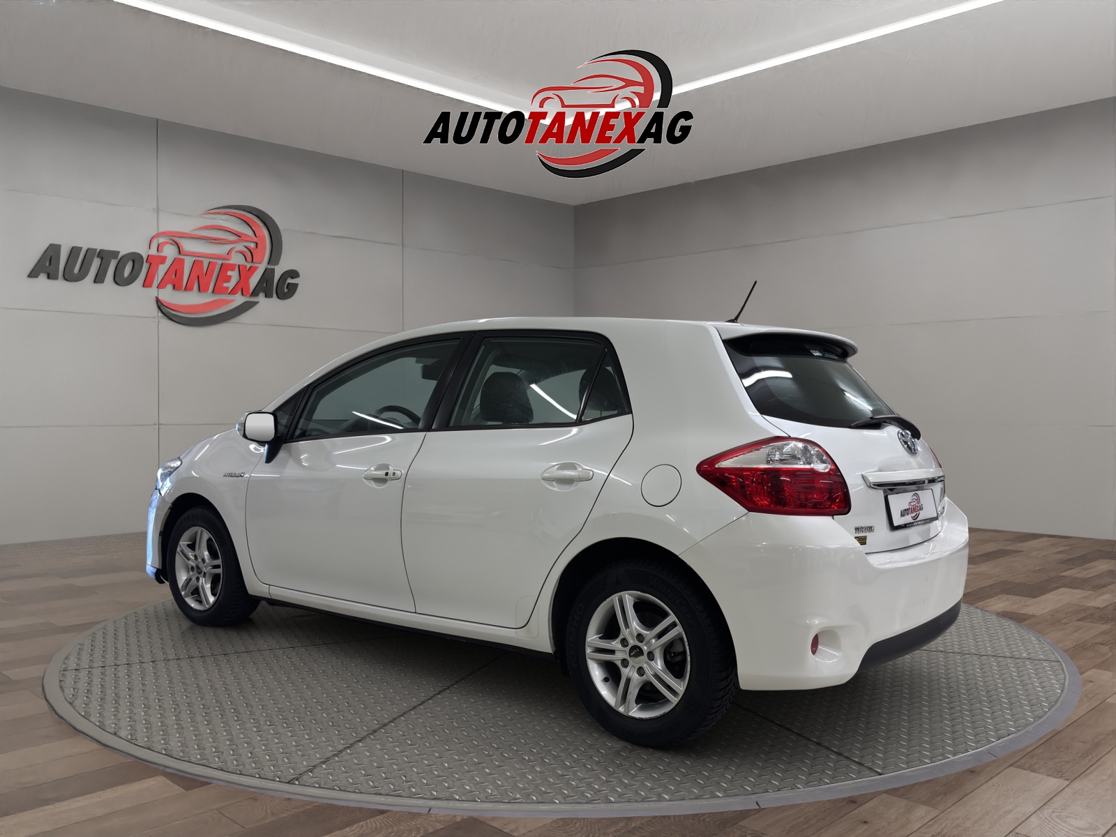 TOYOTA Auris 1.8 16V HSD Linea Sol-showroom-element-2