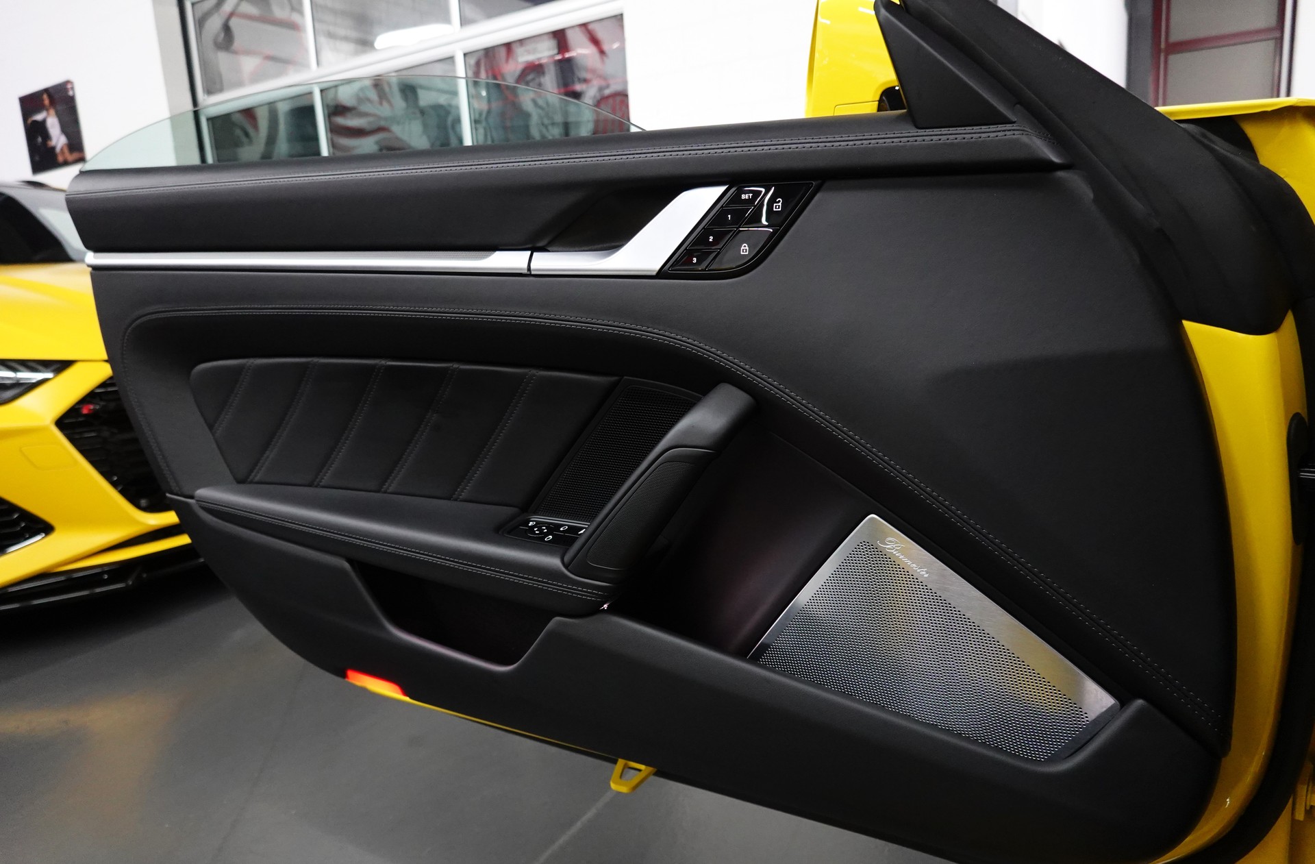 PORSCHE 911 TURBO S CABRIO PDK CH- FZ - RACING GELB - TECHART-image-36