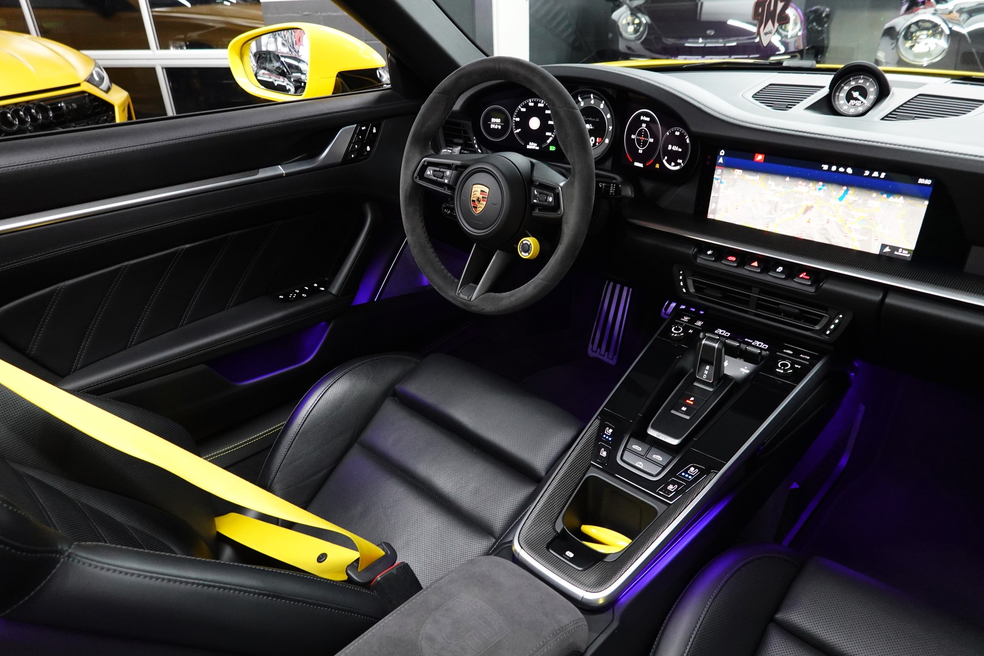 PORSCHE 911 TURBO S CABRIO PDK CH- FZ - RACING GELB - TECHART-image-45