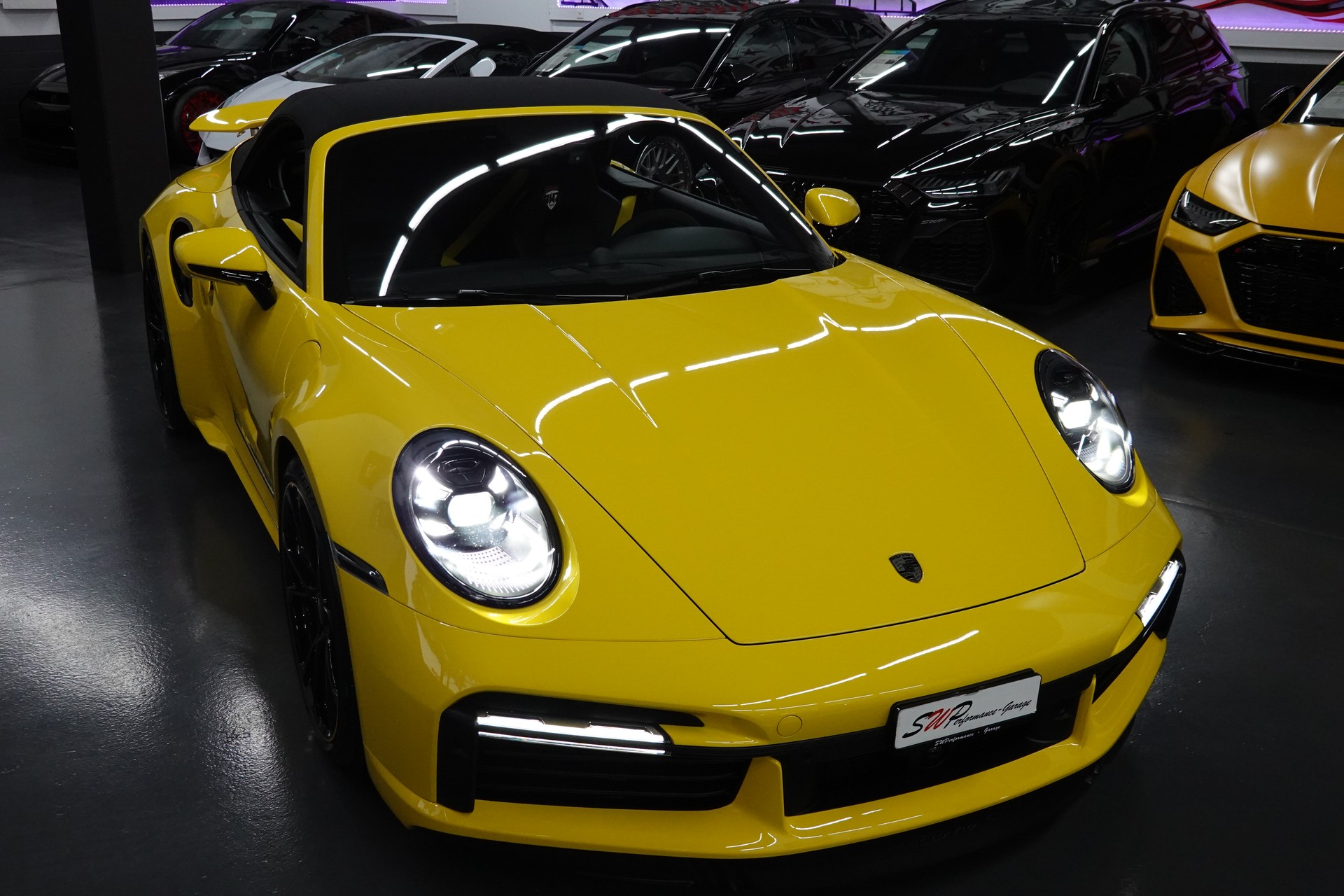 PORSCHE 911 TURBO S CABRIO PDK CH- FZ - RACING GELB - TECHART-image-58