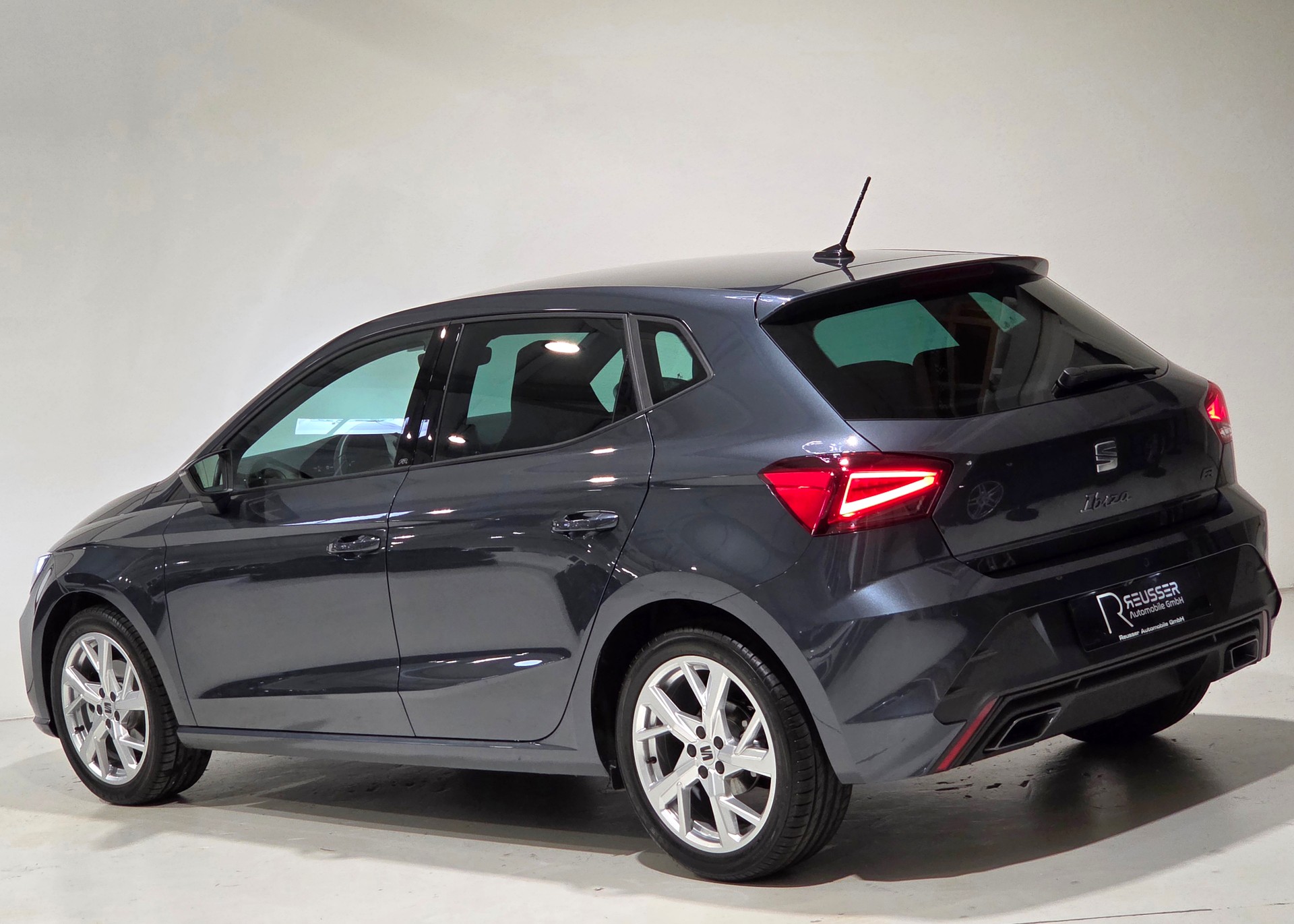 SEAT Ibiza 1.0 EcoTSI FR DSG-showroom-element-2