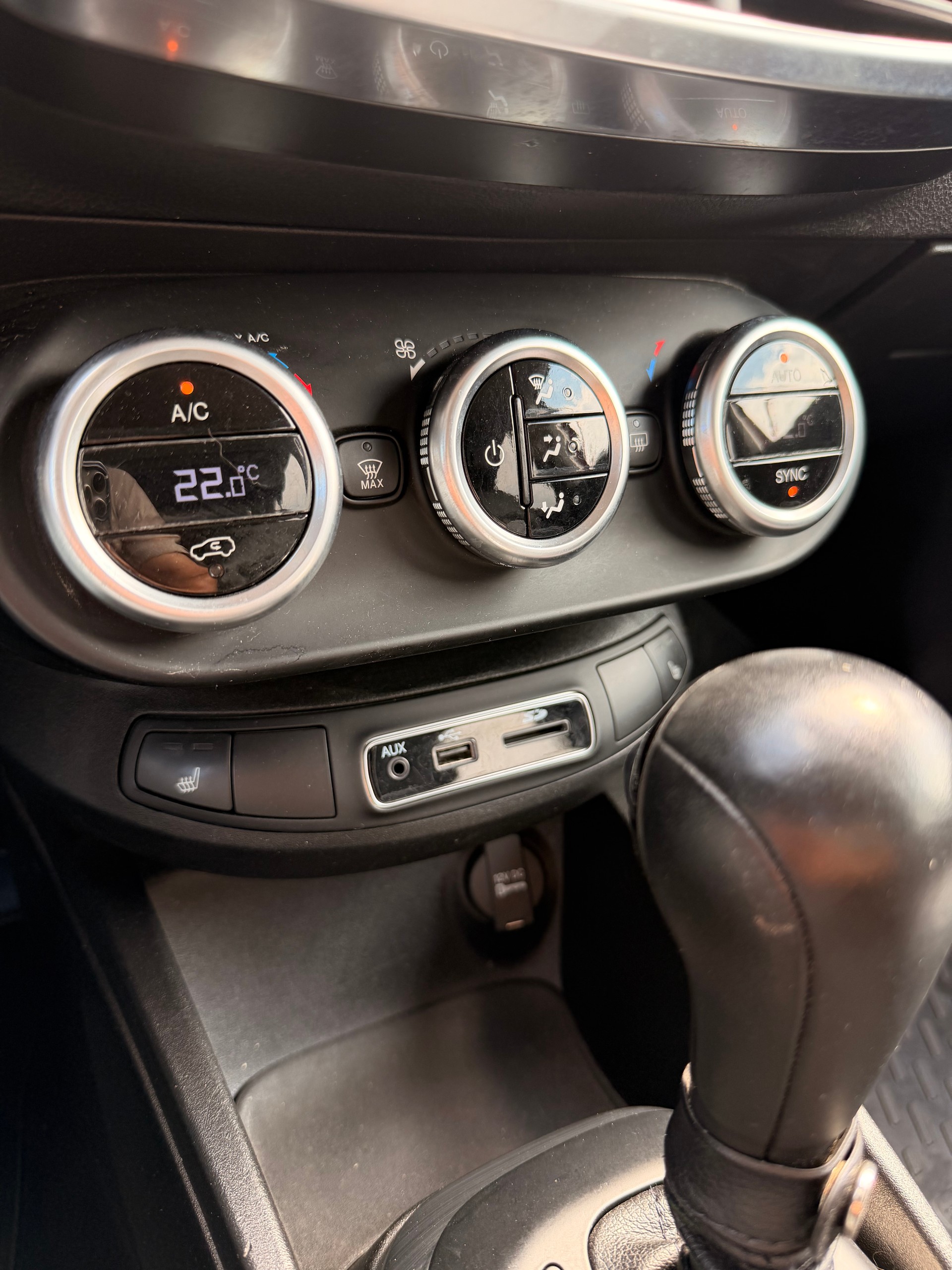 FIAT 500X 2.0 Multijet Opening Edition 4x4 Automatic-image-10