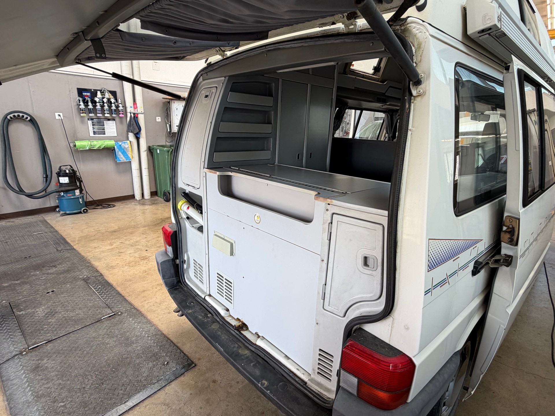 VW California Coach-image-7