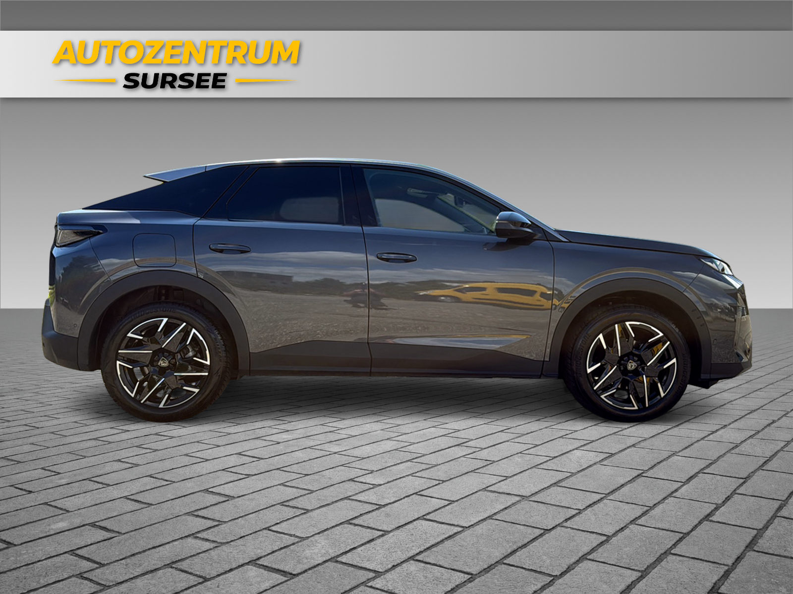 PEUGEOT 3008 1.2 Hybrid Allure-image-9