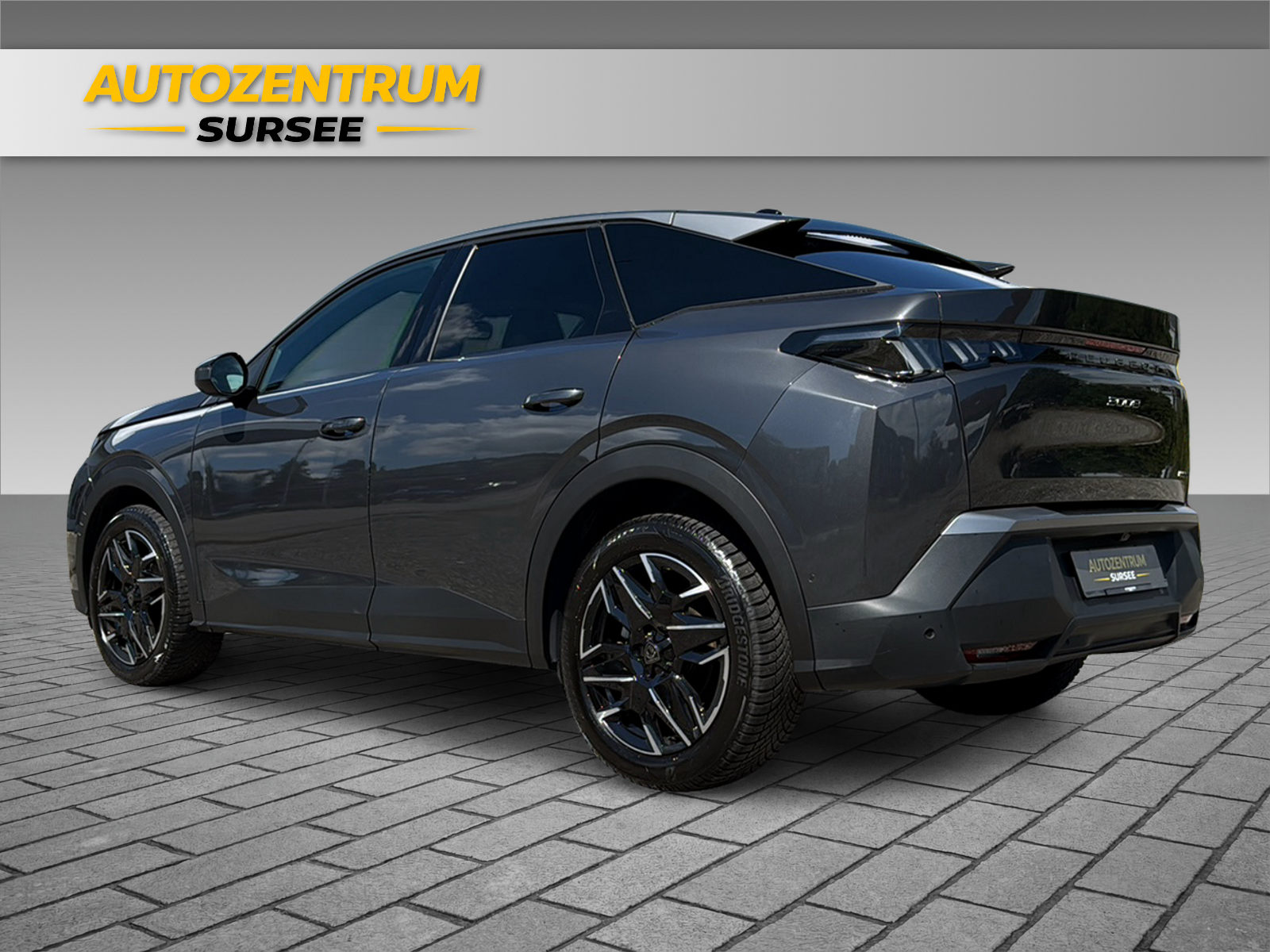 PEUGEOT 3008 1.2 Hybrid Allure-image-4