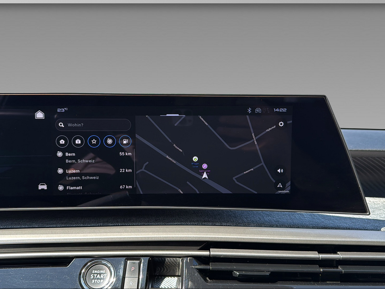 PEUGEOT 3008 1.2 Hybrid Allure-image-18